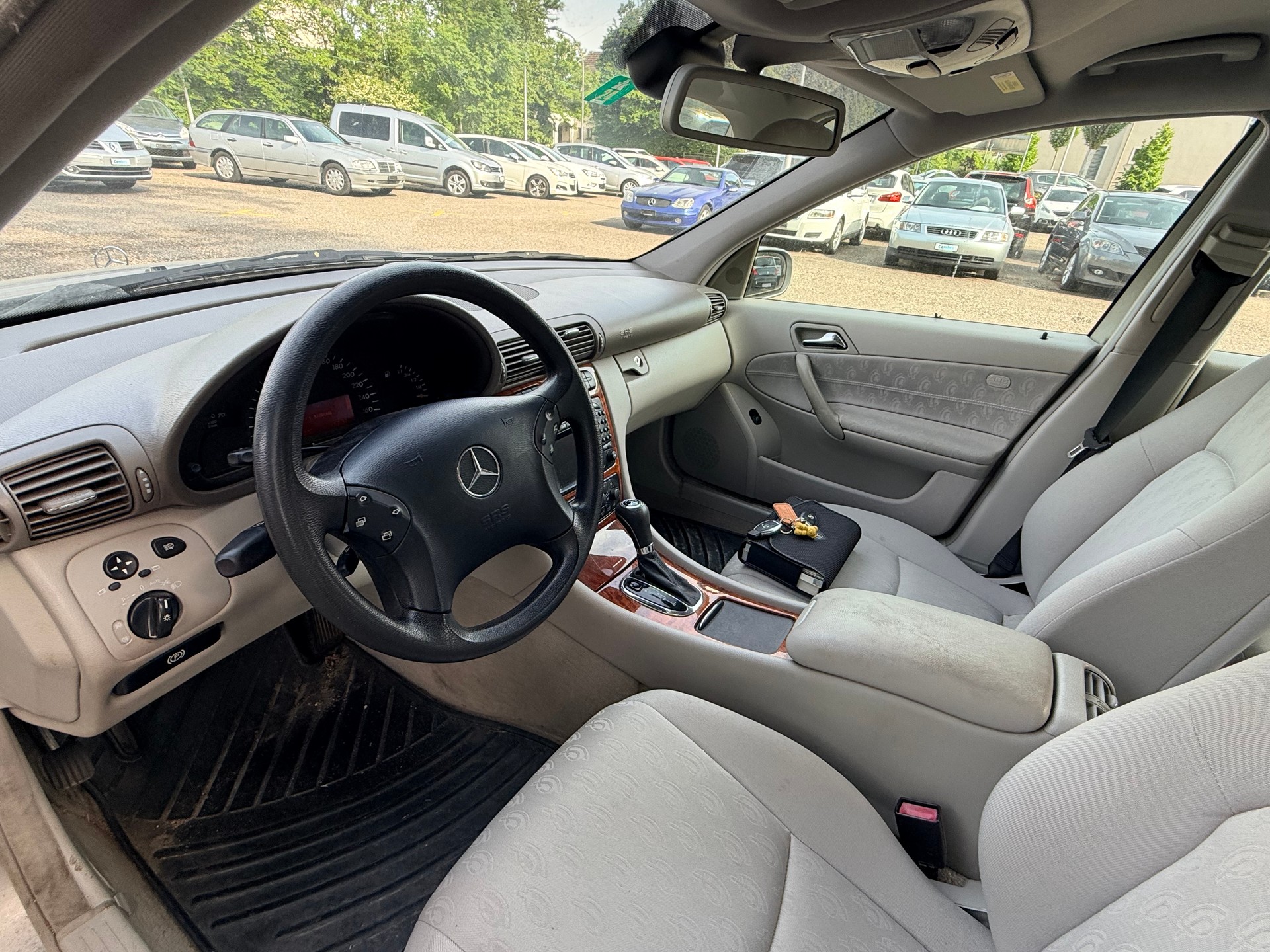 MERCEDES-BENZ C 320 Elégance 4Matic Automatic-image-12