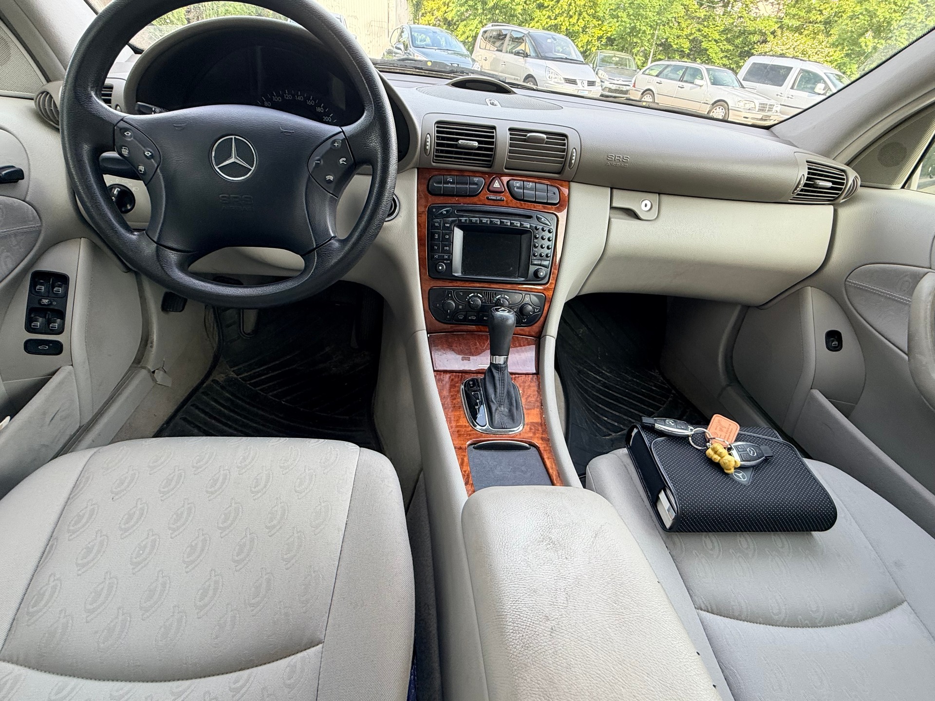 MERCEDES-BENZ C 320 Elégance 4Matic Automatic-image-11