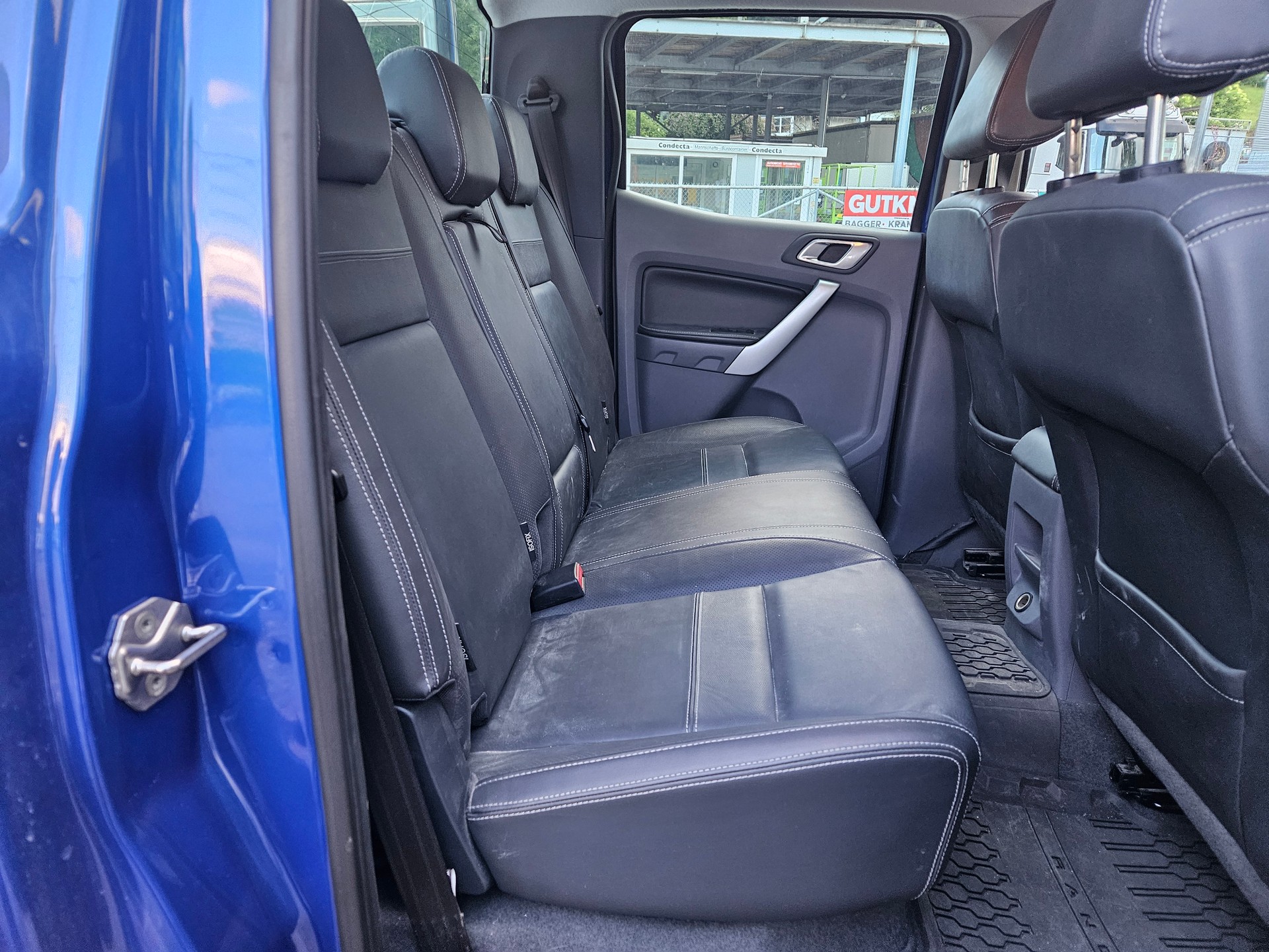 FORD Ranger Wildtrak 2.2 TDCi 4x4 A-image-6