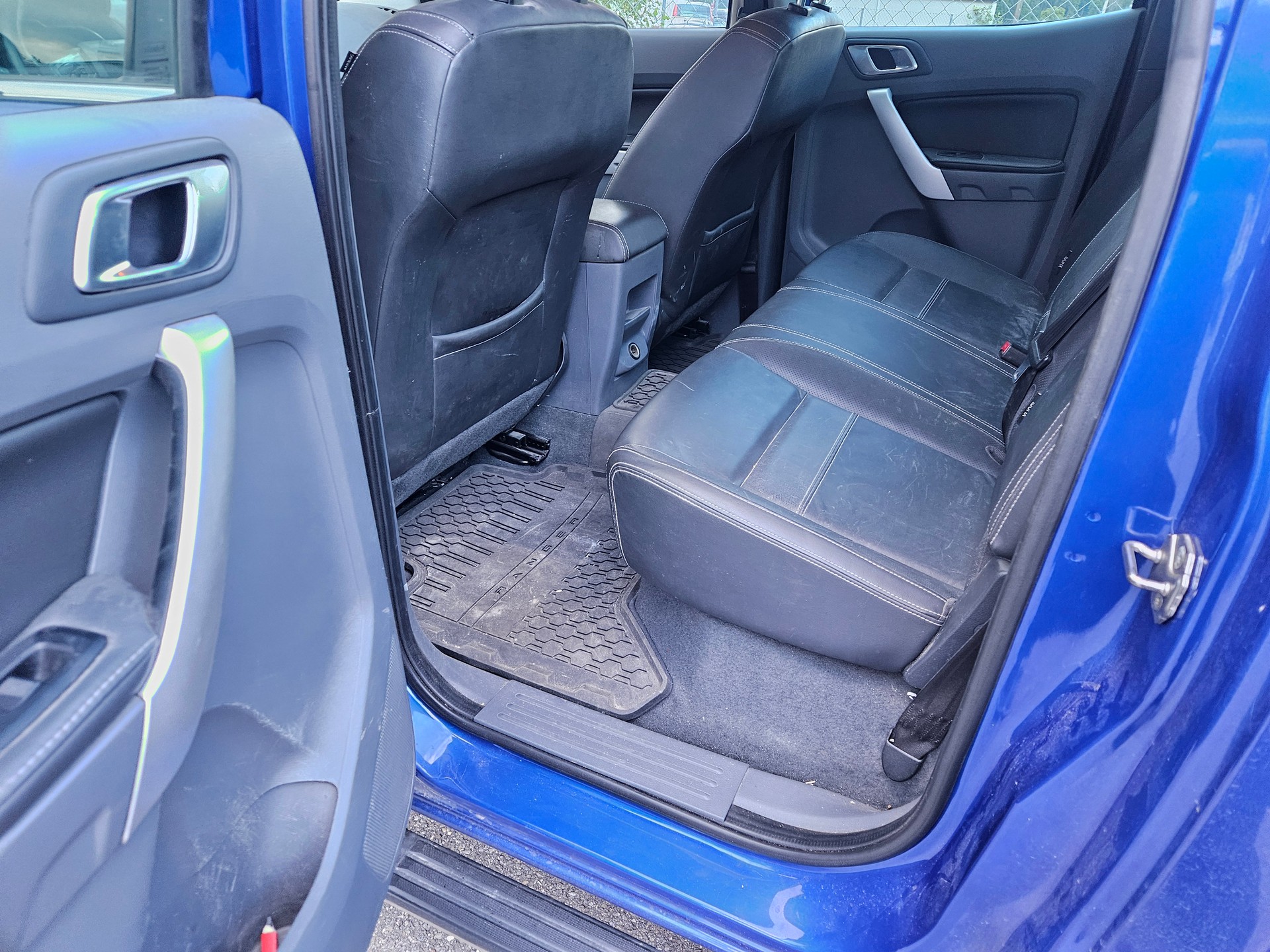 FORD Ranger Wildtrak 2.2 TDCi 4x4 A-image-13