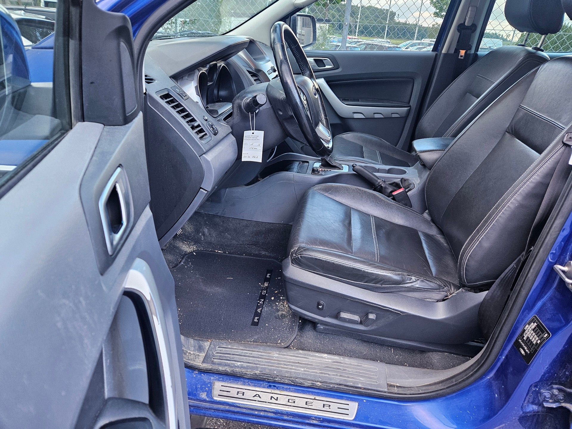 FORD Ranger Wildtrak 2.2 TDCi 4x4 A-image-9