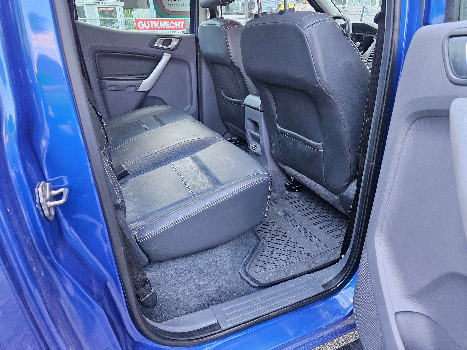 FORD Ranger Wildtrak 2.2 TDCi 4x4 A-image-5