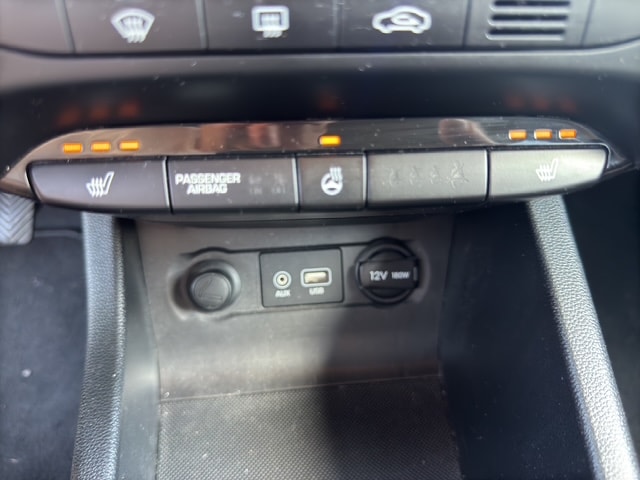 HYUNDAI i20 1.2 Vertex-image-16