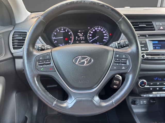 HYUNDAI i20 1.2 Vertex-image-9