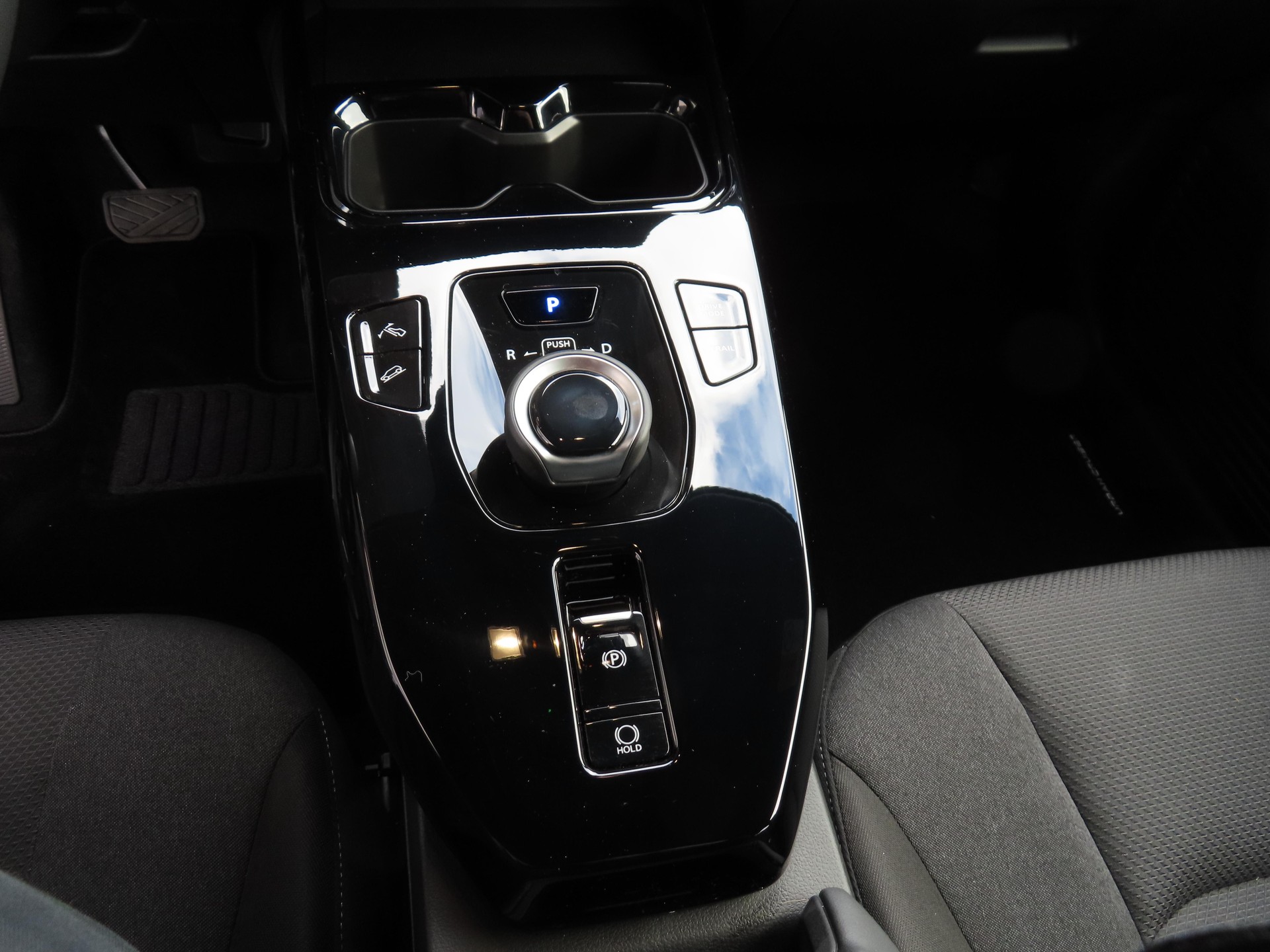 TOYOTA Urban Cruiser Trend AWD-image-8