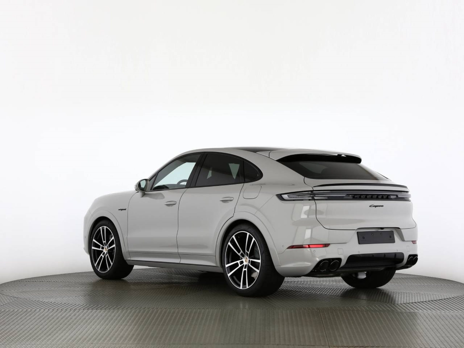 PORSCHE Cayenne E-Hybrid Coupé Black Edition-image-6