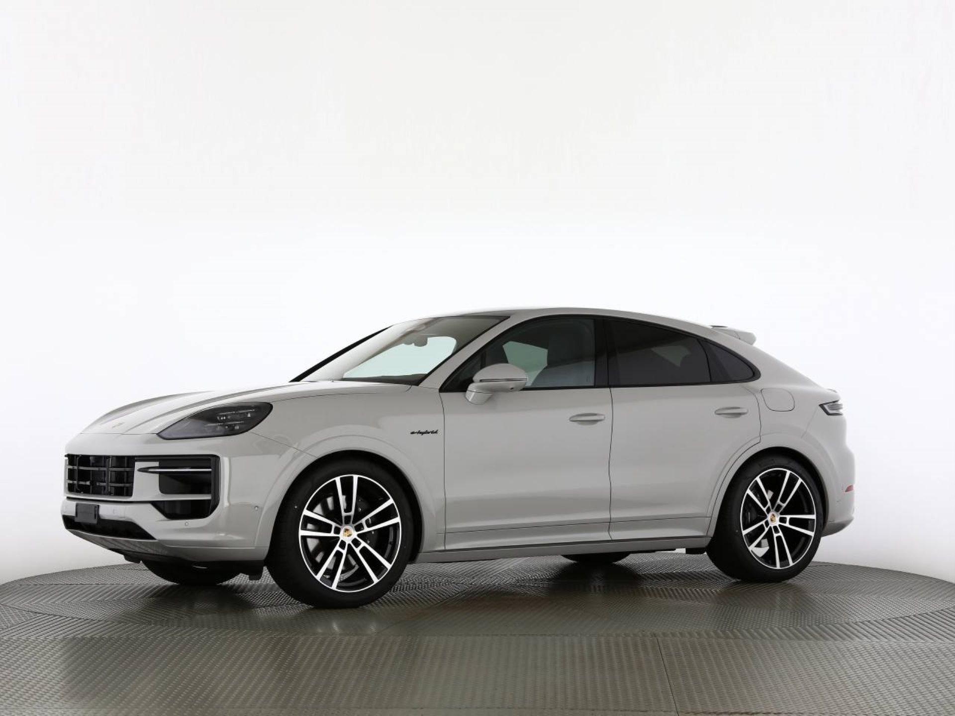 PORSCHE Cayenne E-Hybrid Coupé Black Edition-image-10