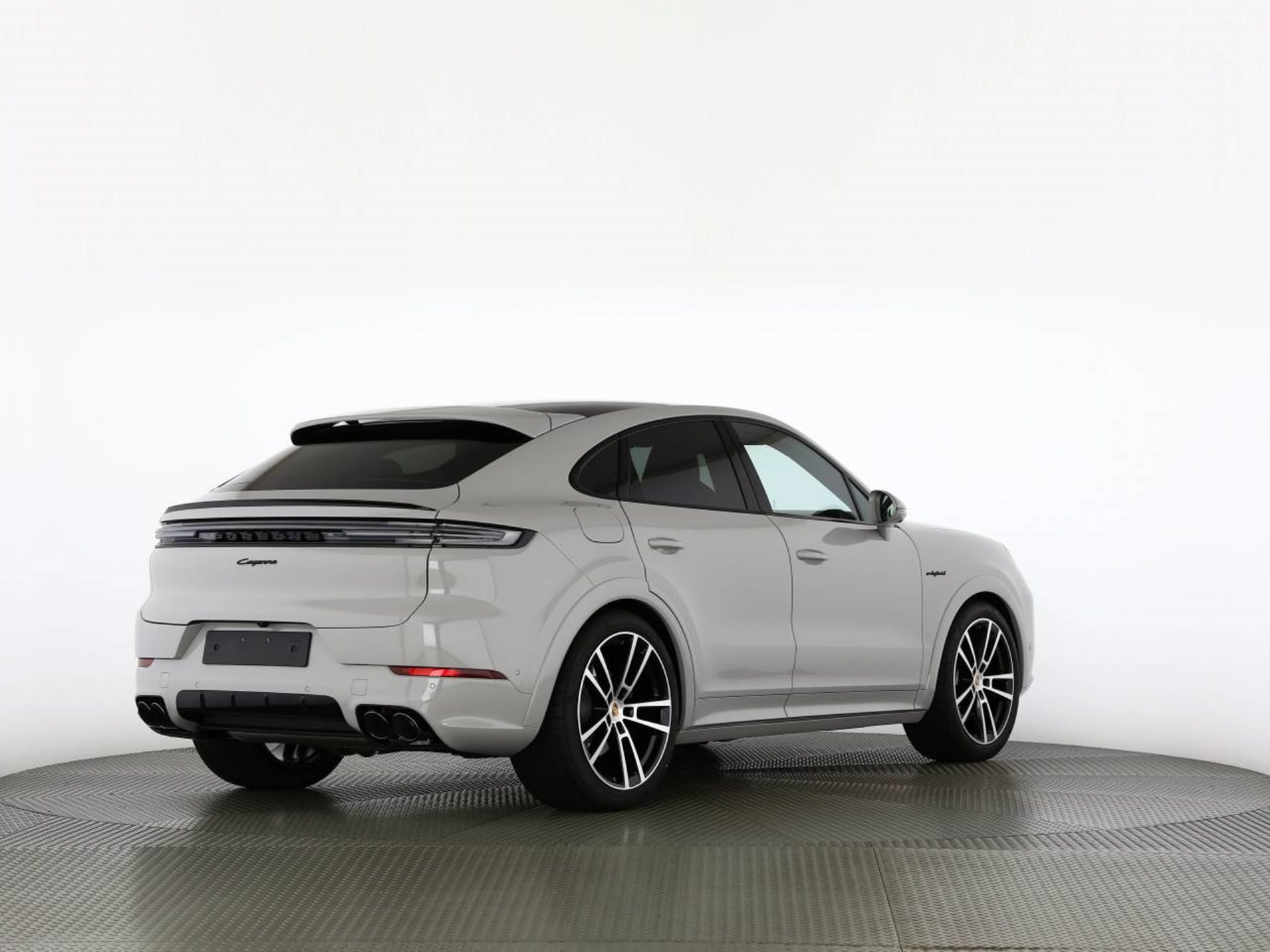 PORSCHE Cayenne E-Hybrid Coupé Black Edition-image-2