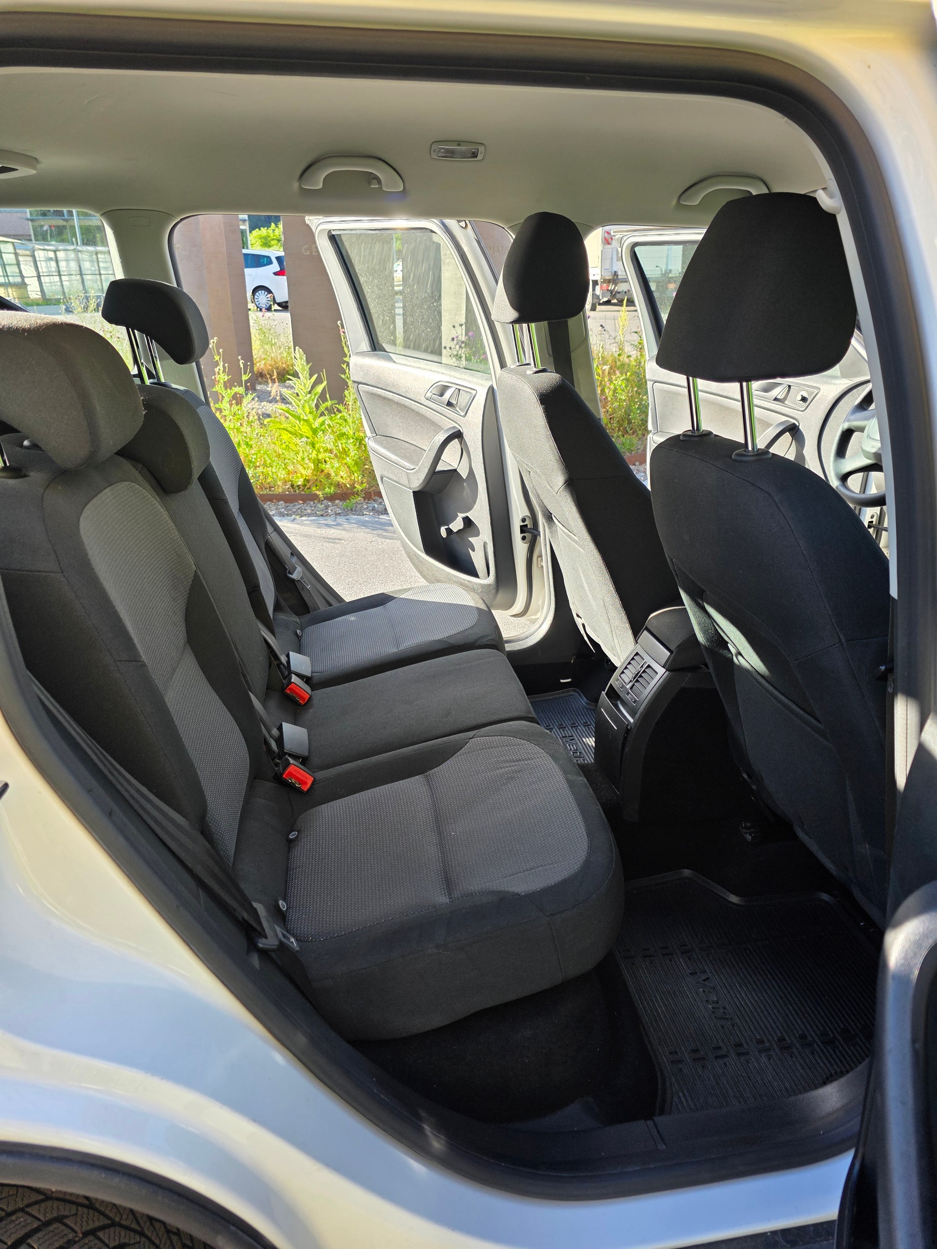 SKODA Yeti 2.0 TDI AllDrive 4x4-image-11