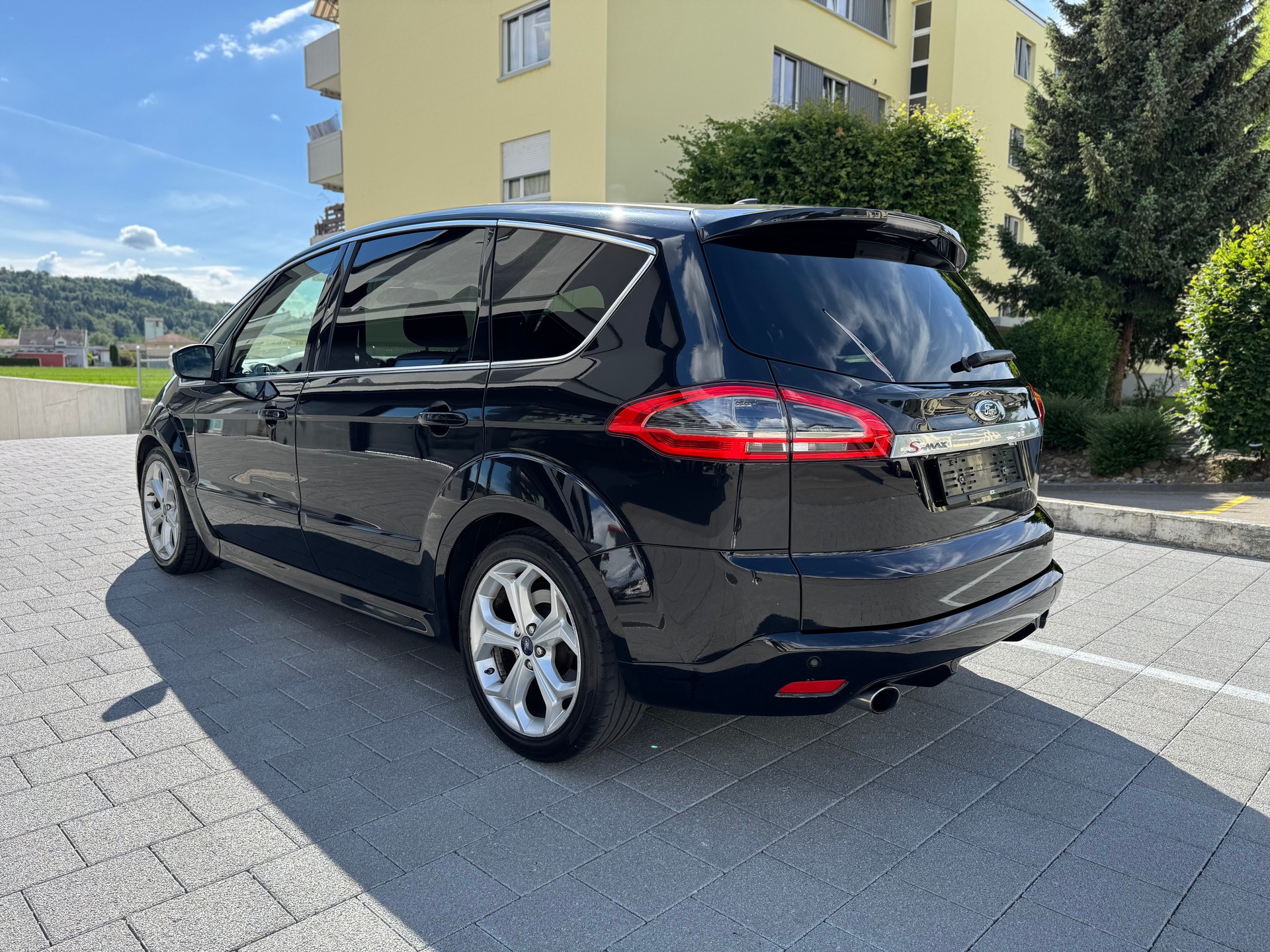 FORD S-Max 2.0 SCTi TitaniumS PowerShift-showroom-element-2