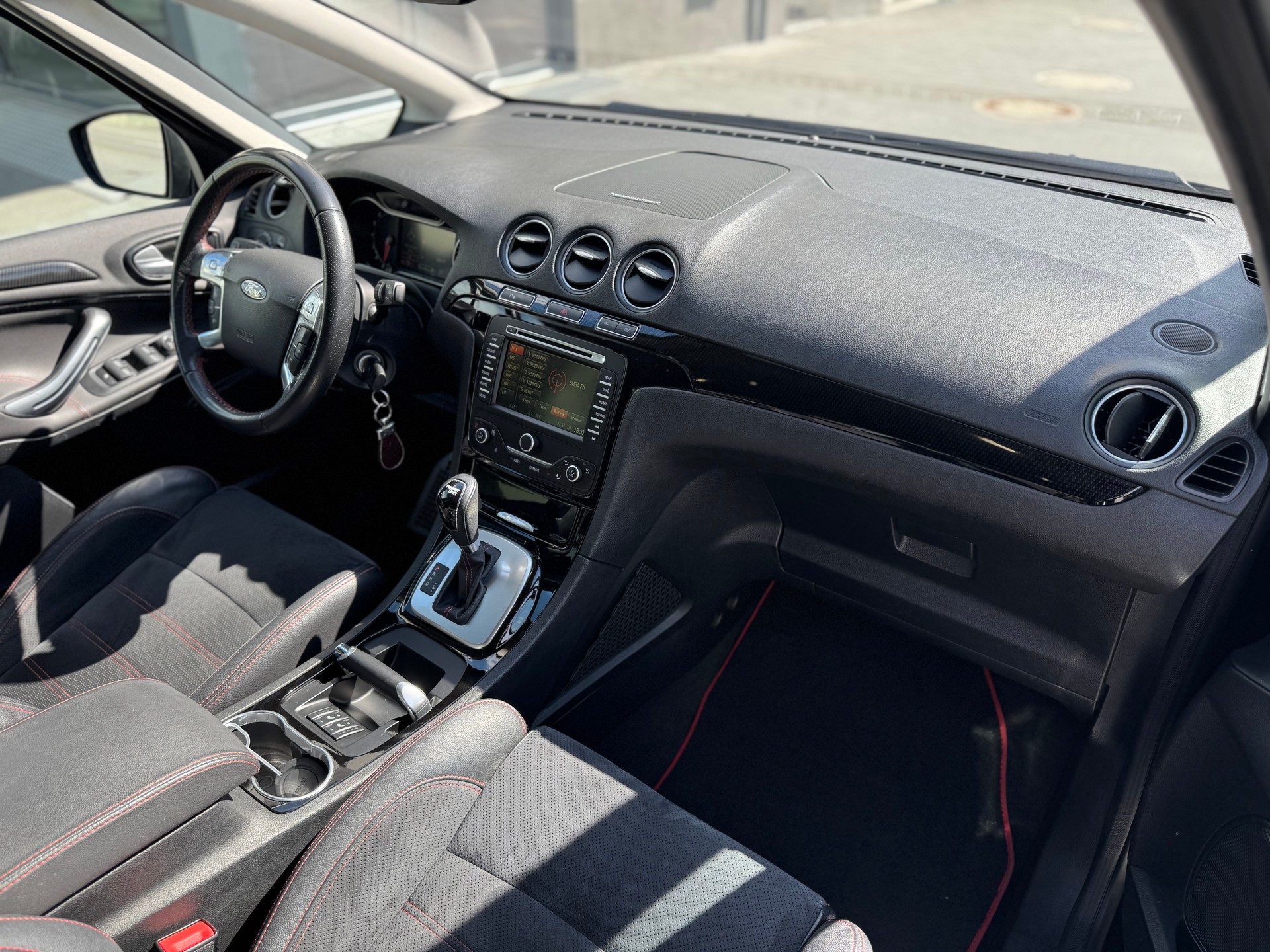 FORD S-Max 2.0 SCTi TitaniumS PowerShift-image-9