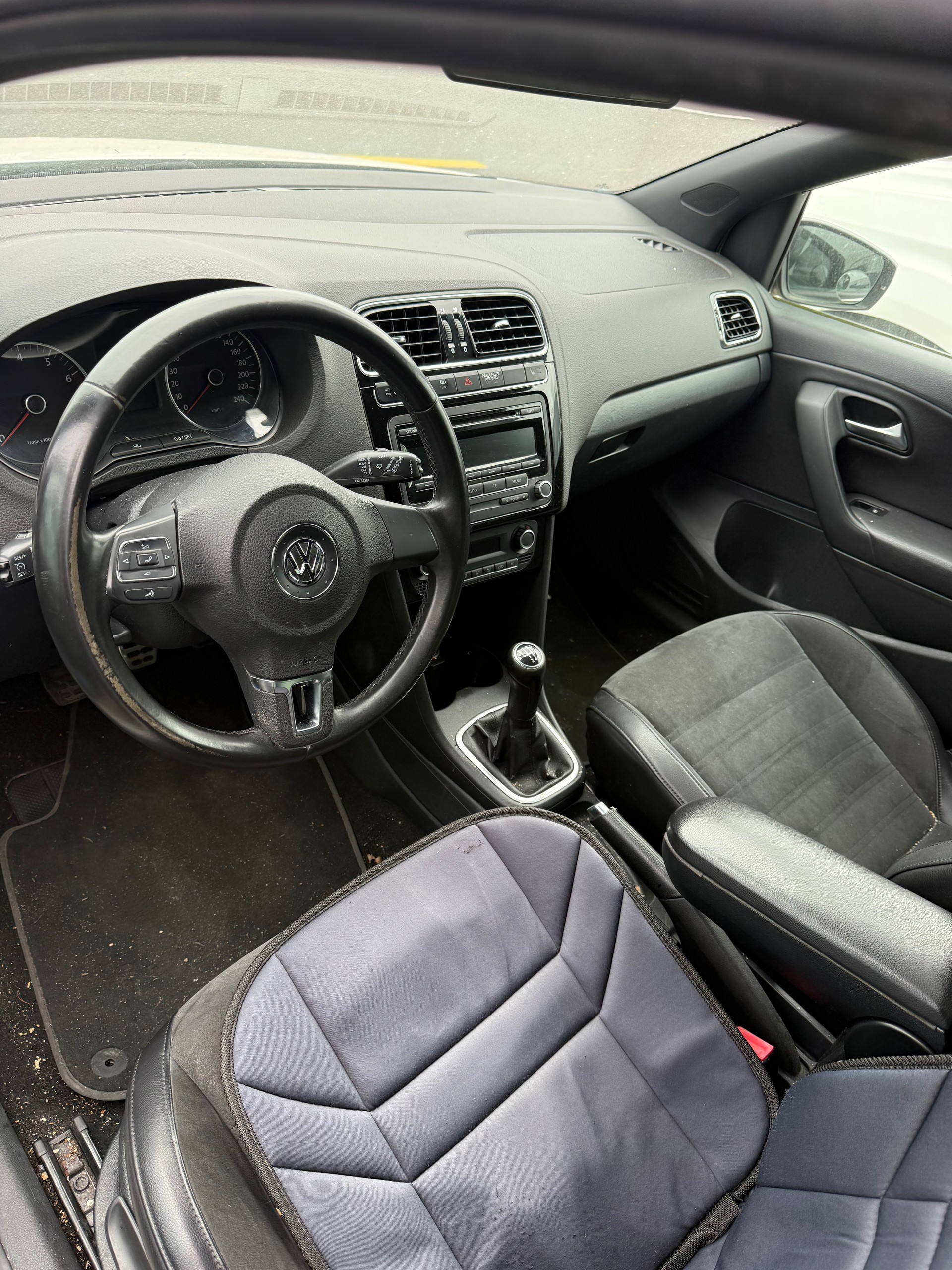VW Polo 1.2 TSI Team-image-5