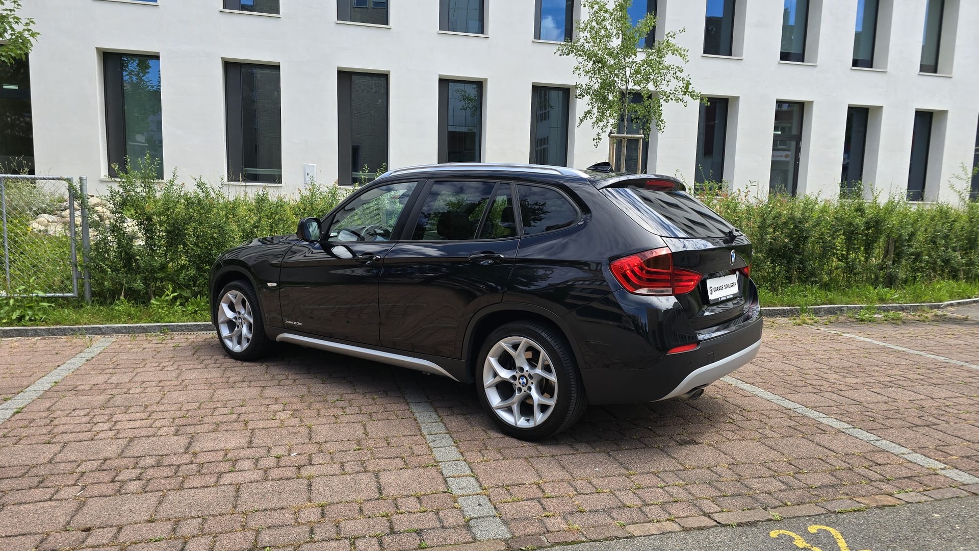 BMW X1 xDrive 20d Steptronic | Voll Ausstattung | ab MFK und Service | Harman Kardon Soundsys | Rückfahrt Kamera | Panorama Dach-image-6