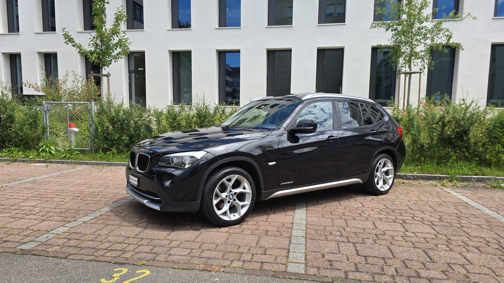 BMW X1 xDrive 20d Steptronic | Voll Ausstattung | ab MFK und Service | Harman Kardon Soundsys | Rückfahrt Kamera | Panorama Dach