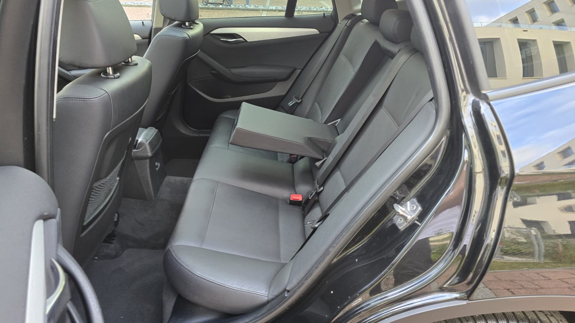 BMW X1 xDrive 20d Steptronic | Voll Ausstattung | ab MFK und Service | Harman Kardon Soundsys | Rückfahrt Kamera | Panorama Dach-image-13