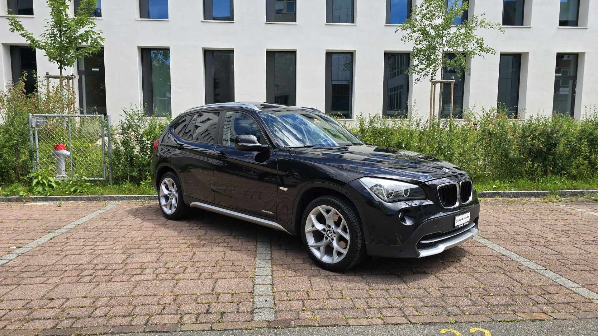 BMW X1 xDrive 20d Steptronic | Voll Ausstattung | ab MFK und Service | Harman Kardon Soundsys | Rückfahrt Kamera | Panorama Dach-image-1