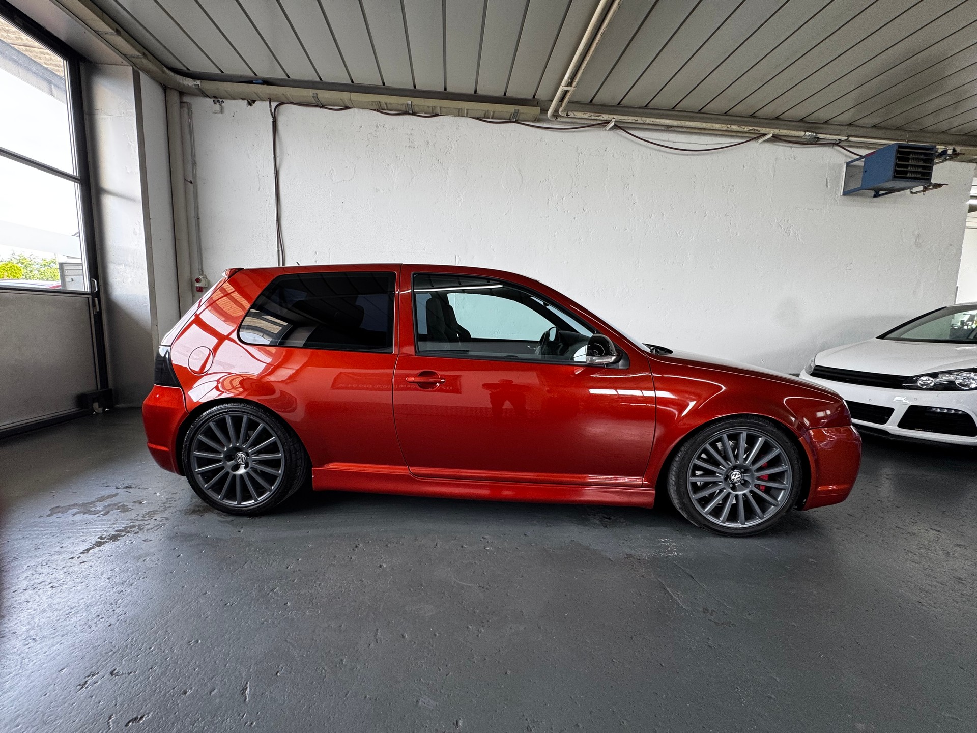 VW Golf R32 4Motion-image-7