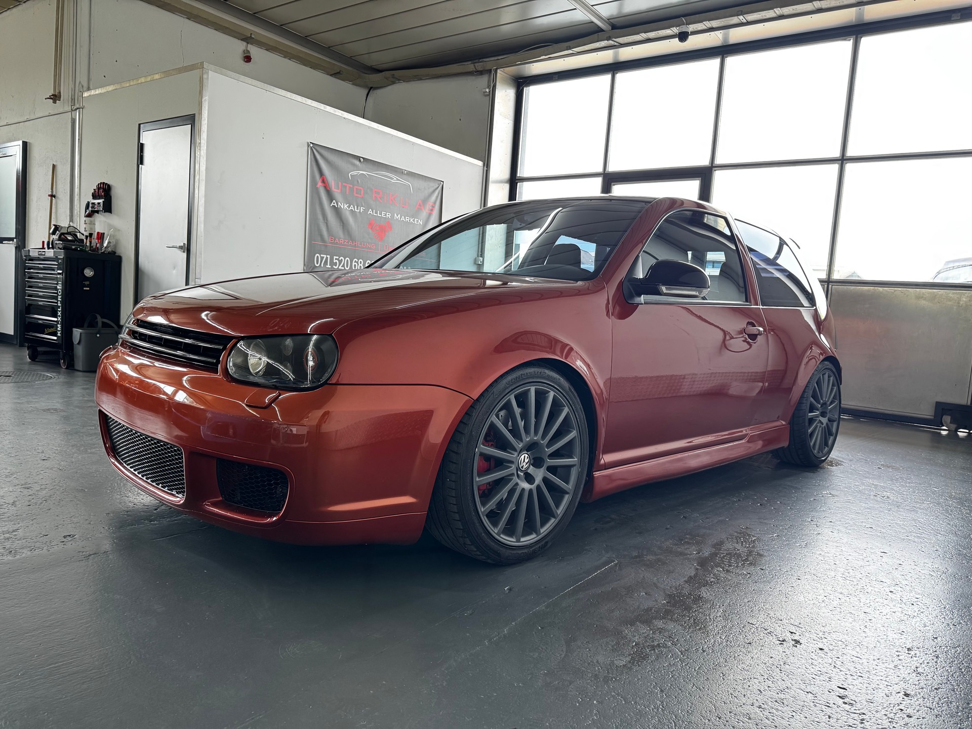 VW Golf R32 4Motion-image-6