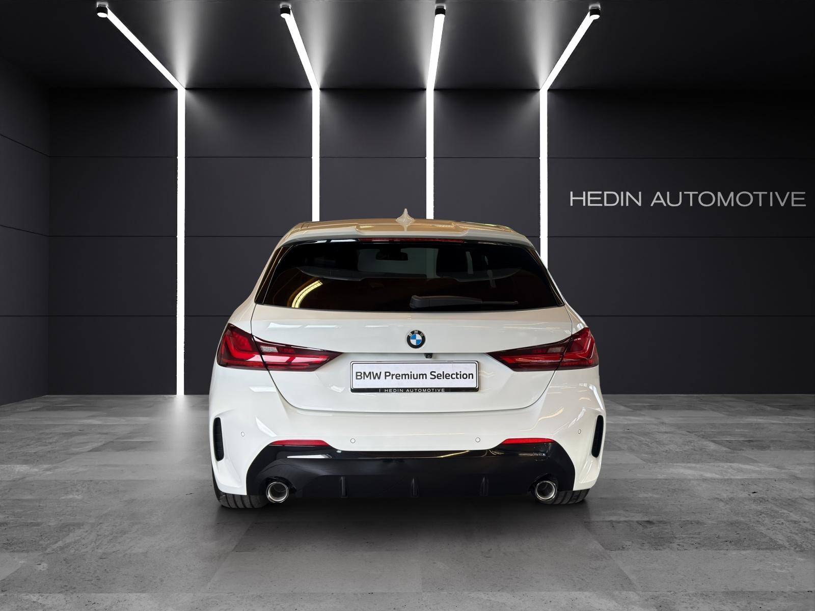 BMW 120d xDrive SAG-showroom-element-3