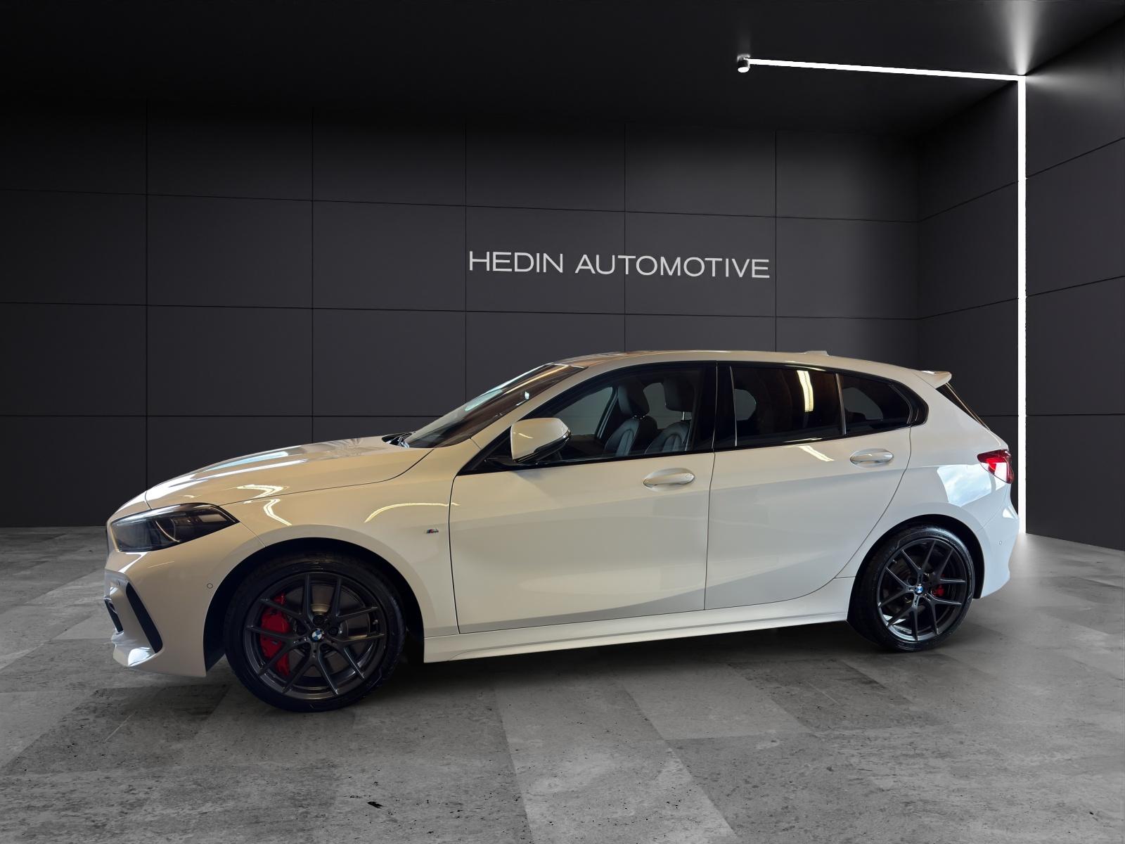 BMW 120d xDrive SAG-showroom-element-1