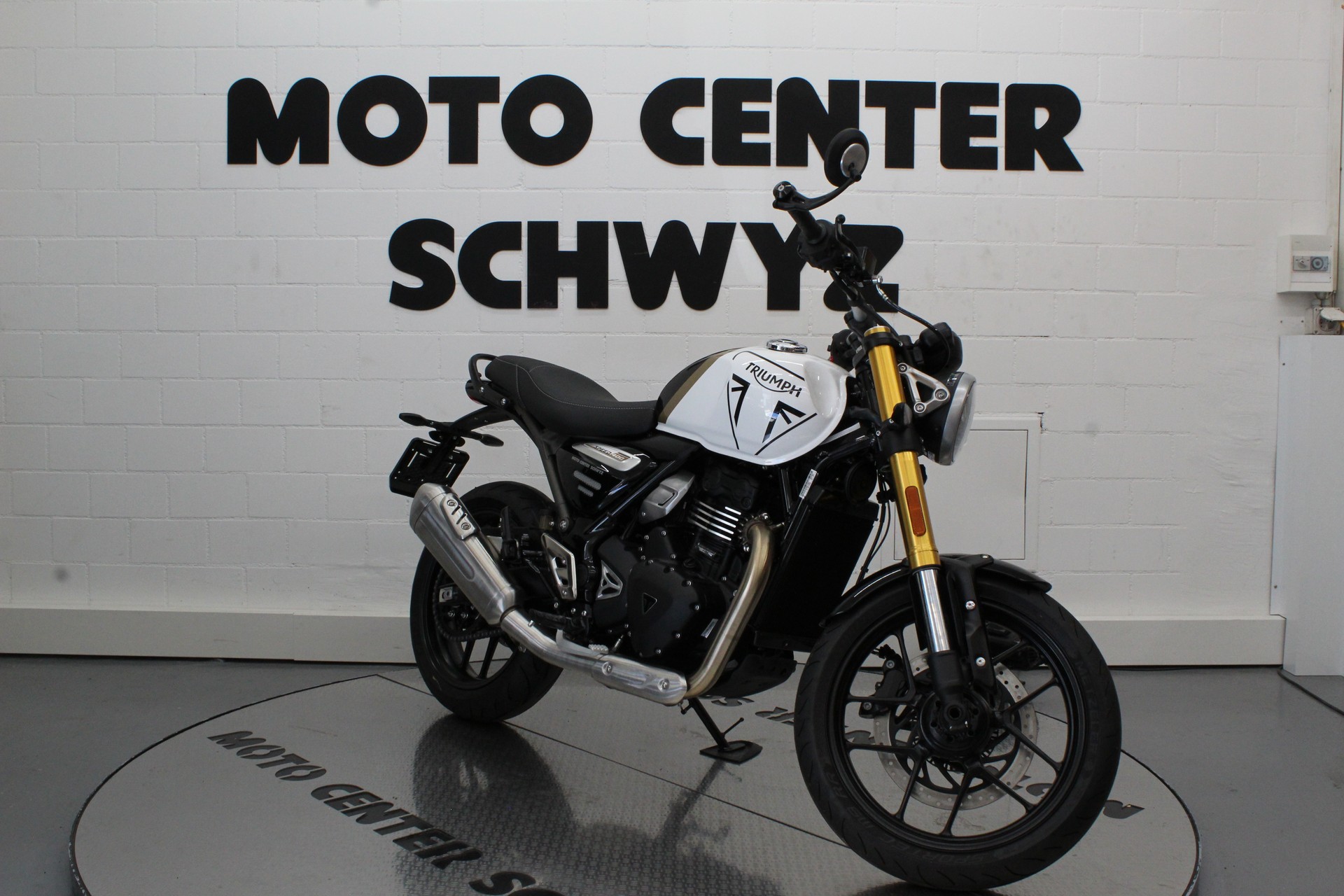 TRIUMPH Speed 400-image-1