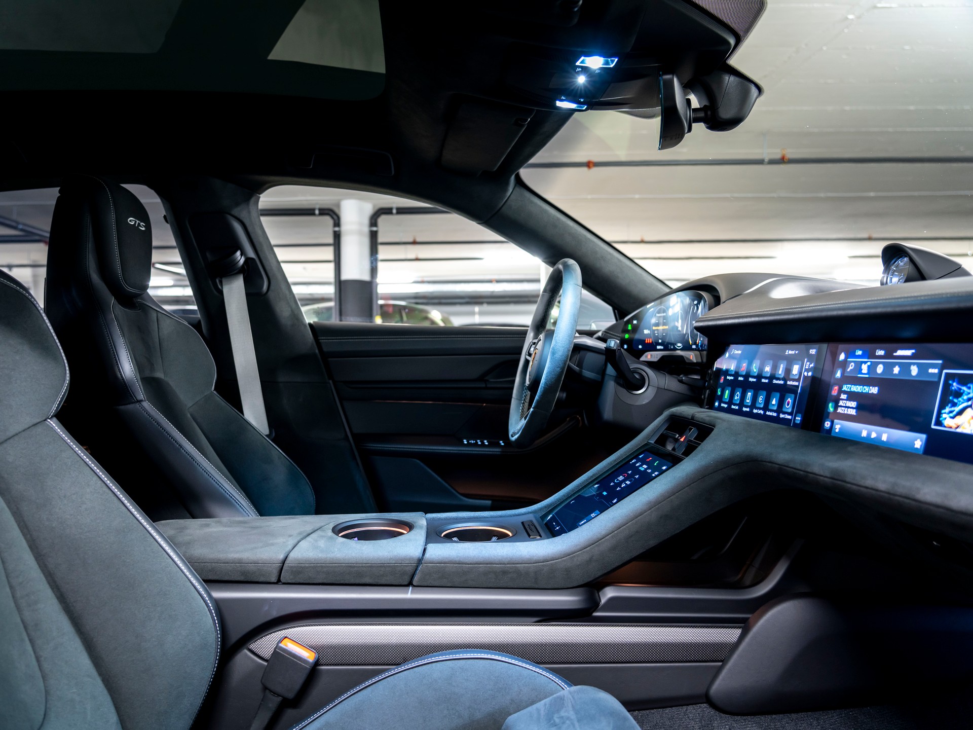 PORSCHE Taycan GTS Sport Turismo Performance Plus 93,4kWh-image-24