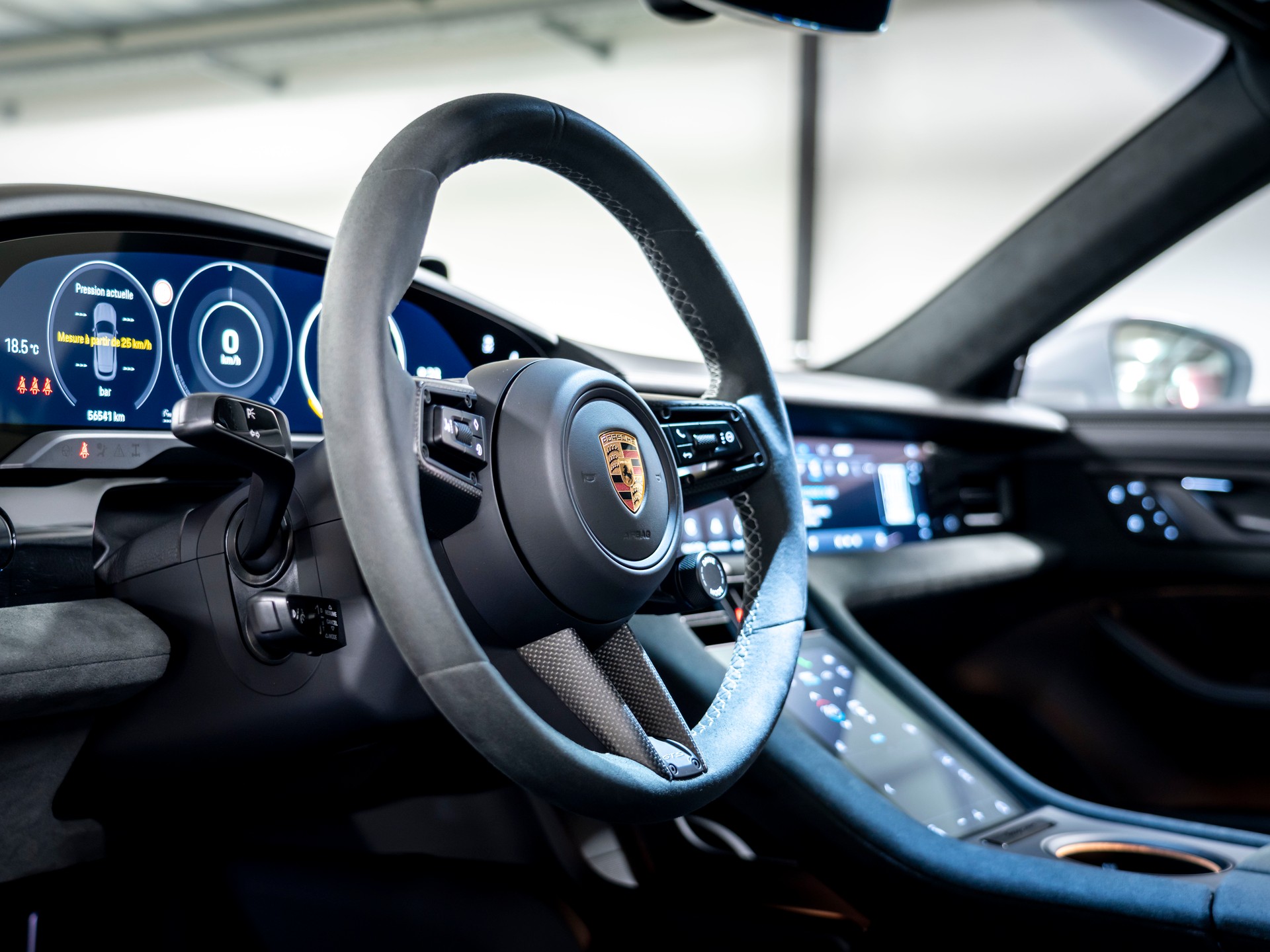 PORSCHE Taycan GTS Sport Turismo Performance Plus 93,4kWh-image-16