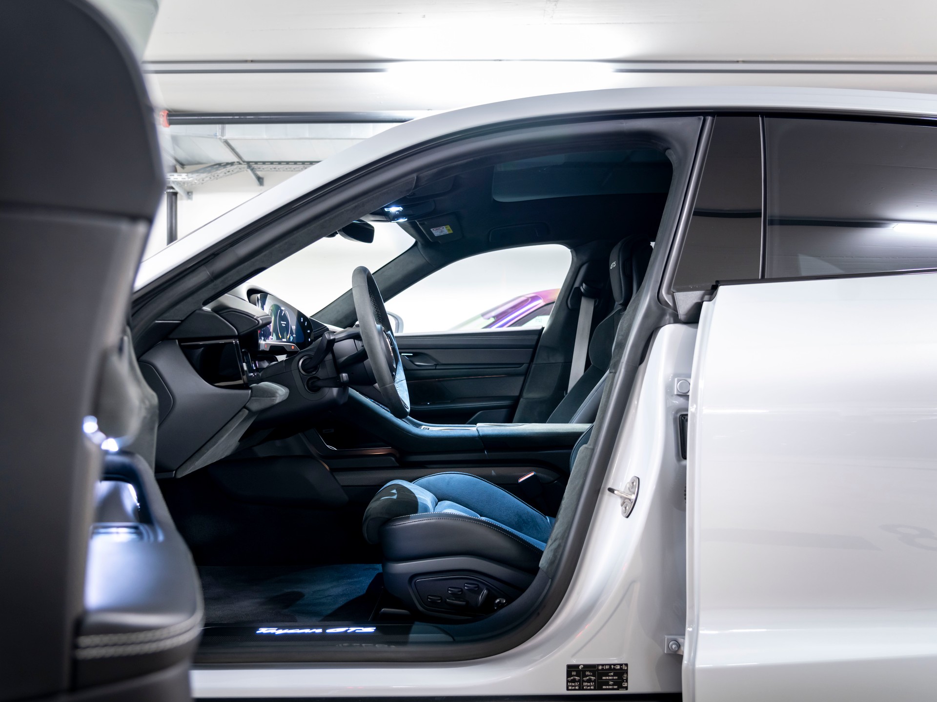 PORSCHE Taycan GTS Sport Turismo Performance Plus 93,4kWh-image-12