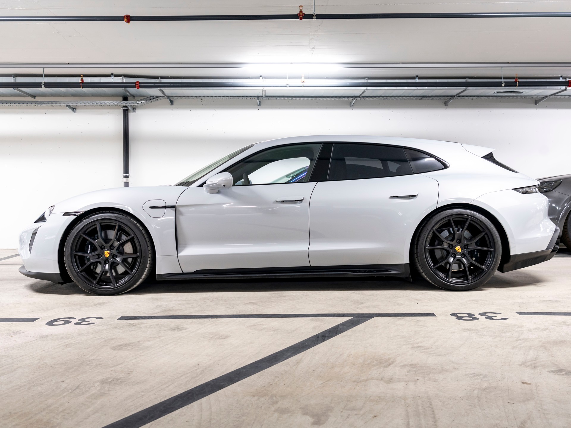 PORSCHE Taycan GTS Sport Turismo Performance Plus 93,4kWh-showroom-element-1