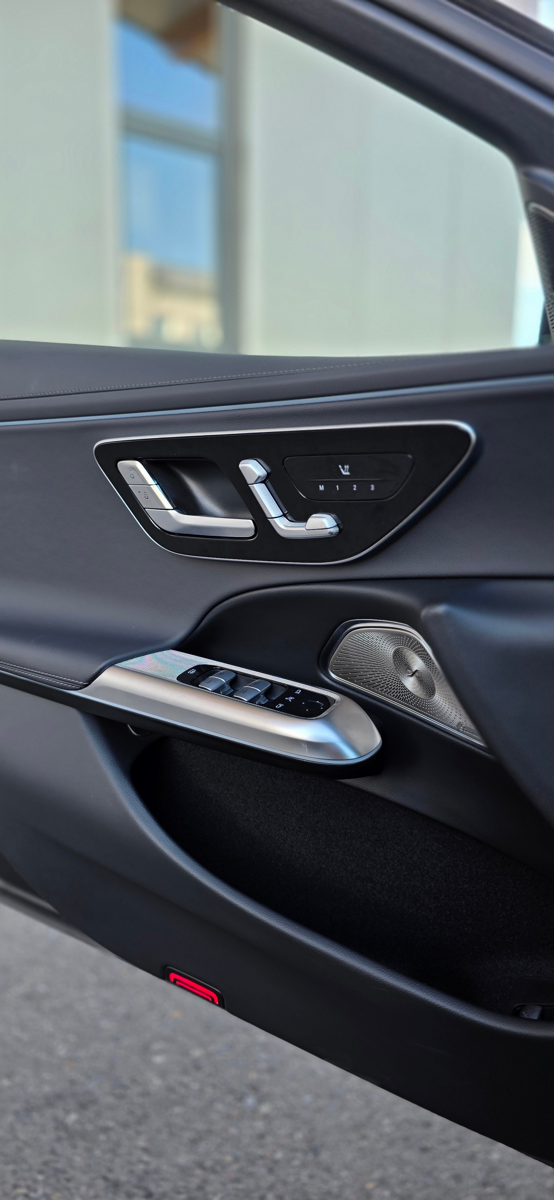MERCEDES-BENZ E 220 d 4Matic 9G-Tronic * PANORAMA - DACH * ANHÄNGERKUPPLUNG * ACC *-image-22