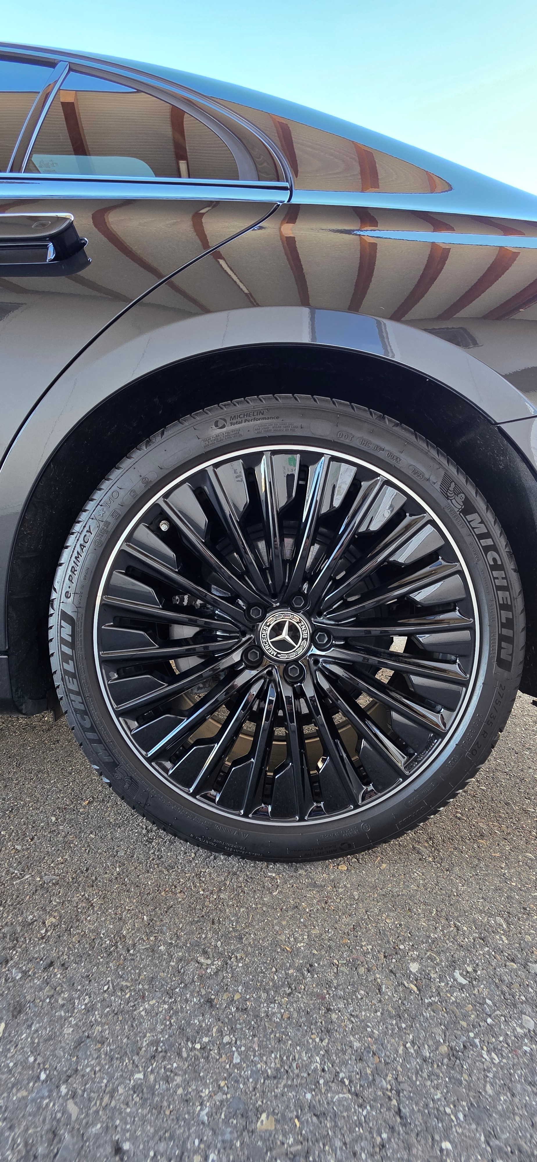 MERCEDES-BENZ E 220 d 4Matic 9G-Tronic * PANORAMA - DACH * ANHÄNGERKUPPLUNG * ACC *-image-24