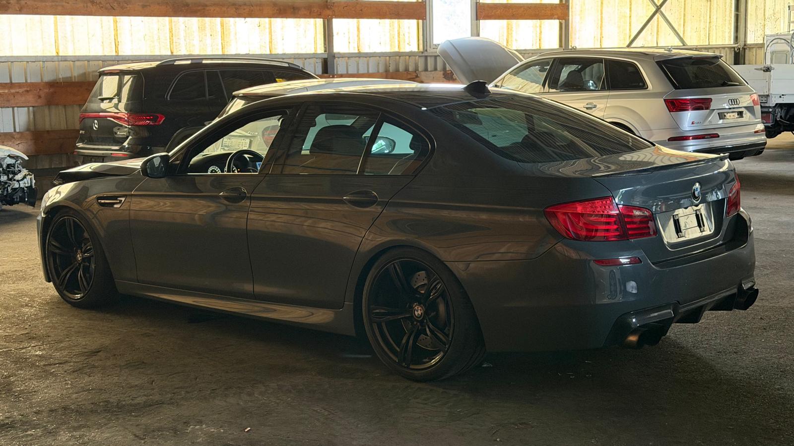 BMW M5 F10 V8 4.4-image-5