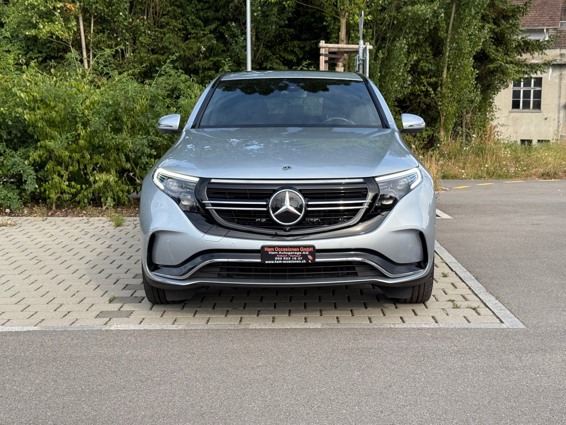 MERCEDES-BENZ EQC 400 AMG Line 4Matic