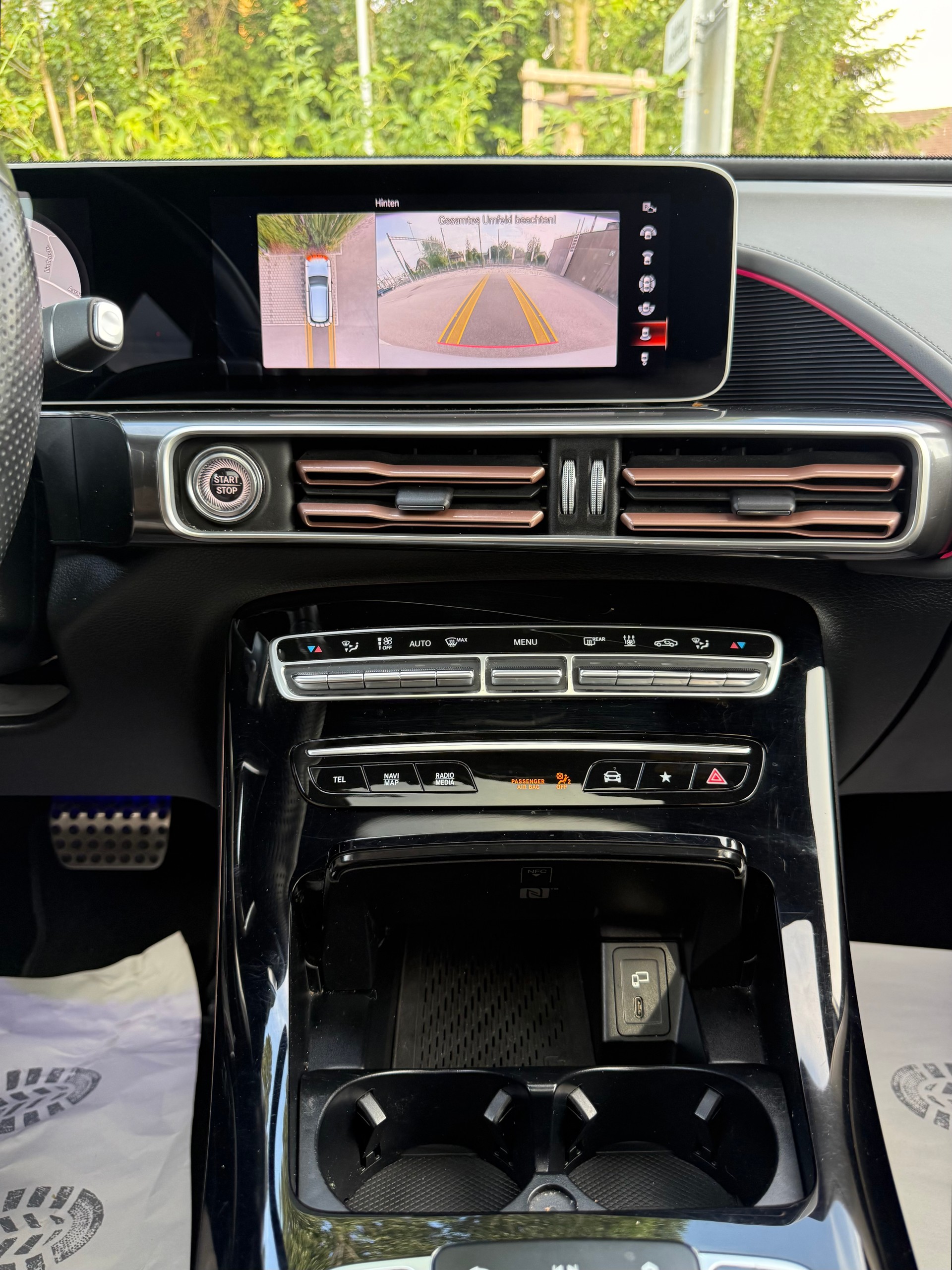 MERCEDES-BENZ EQC 400 AMG Line 4Matic-image-7