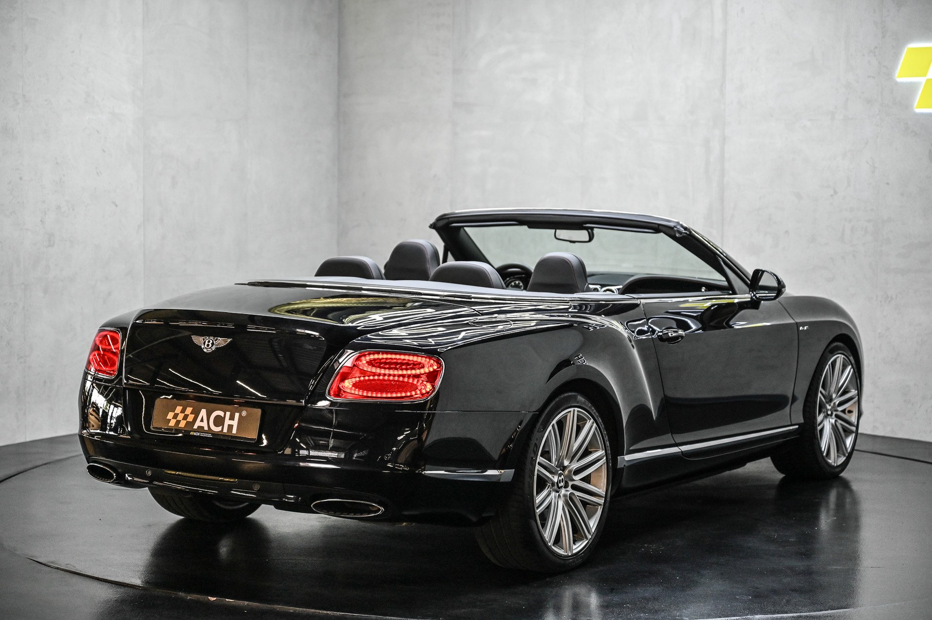 BENTLEY Continental GTC 6.0 V12 Speed-image-11