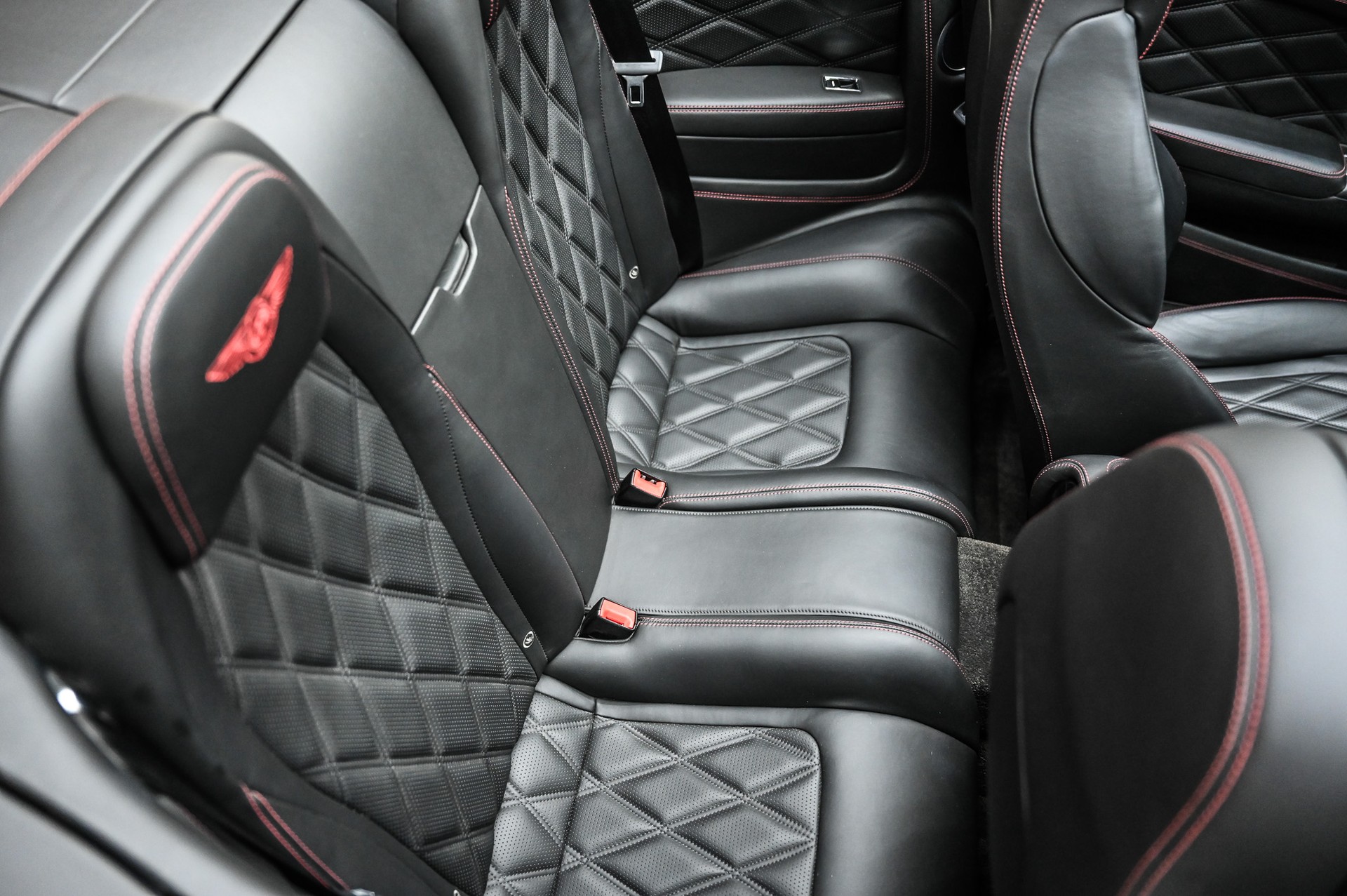 BENTLEY Continental GTC 6.0 V12 Speed-image-22