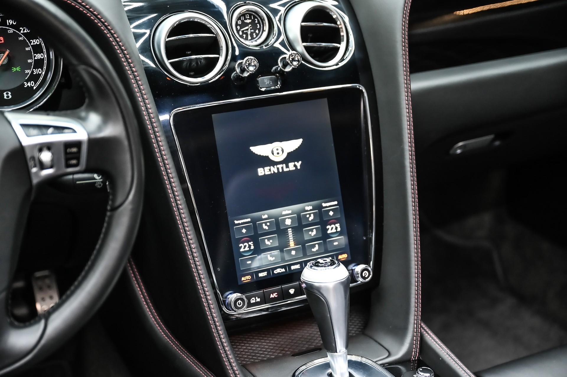 BENTLEY Continental GTC 6.0 V12 Speed-image-36