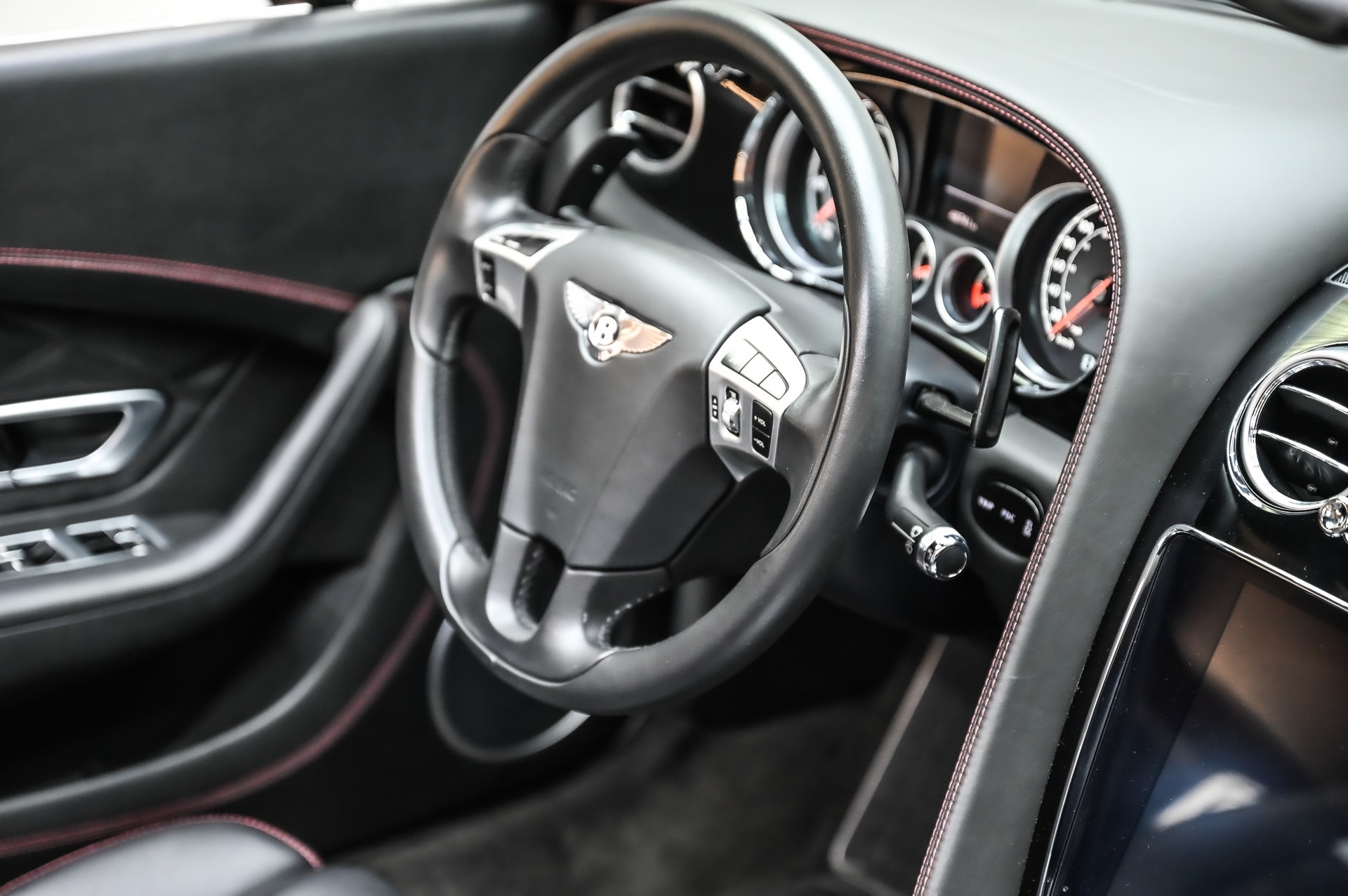 BENTLEY Continental GTC 6.0 V12 Speed-image-27