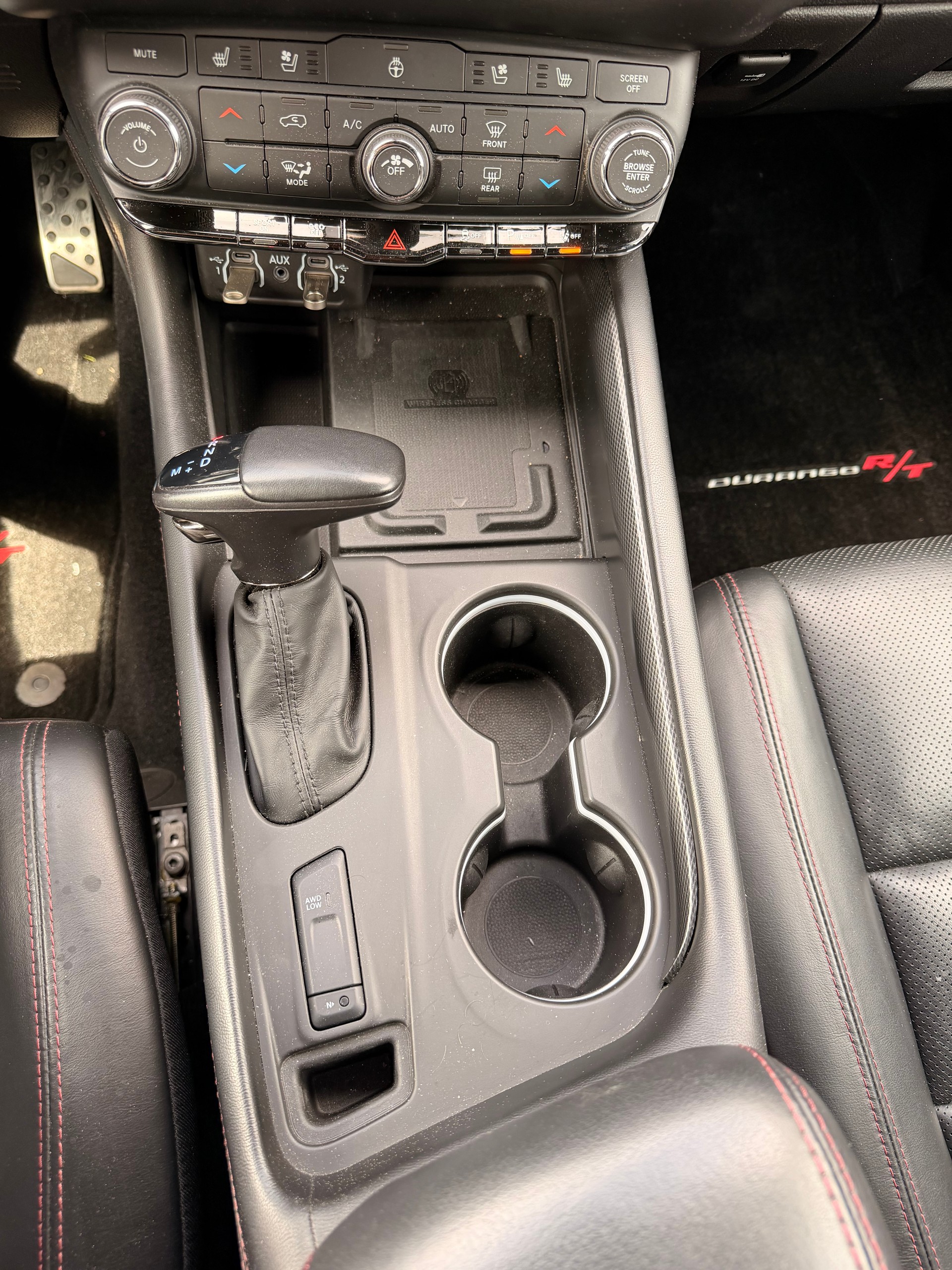 DODGE 5.7 RT V8 HEMI - 364 PS- AHK 3'500 Kg-image-22
