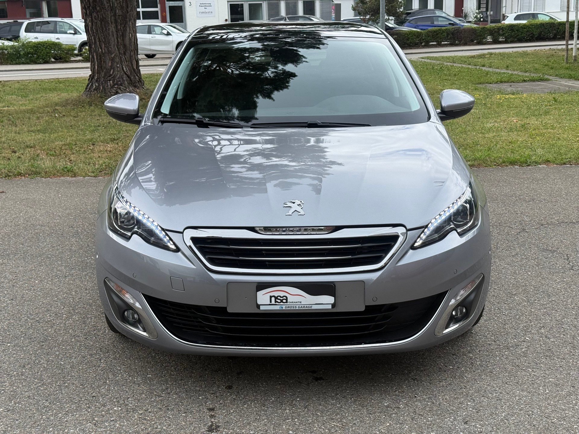 PEUGEOT 308 1.2 THP Active Automatic
