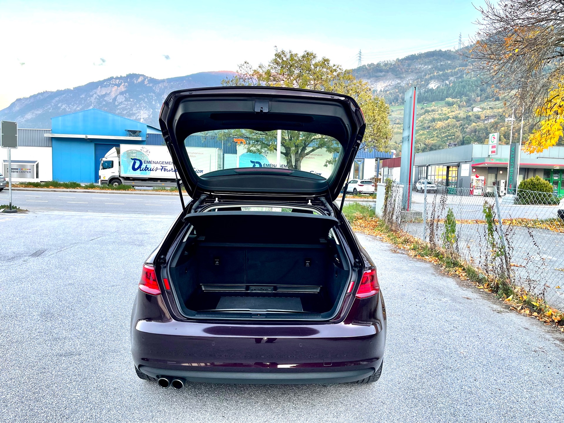 AUDI A3 Sportback 1.4 TFSI Ambition-image-9