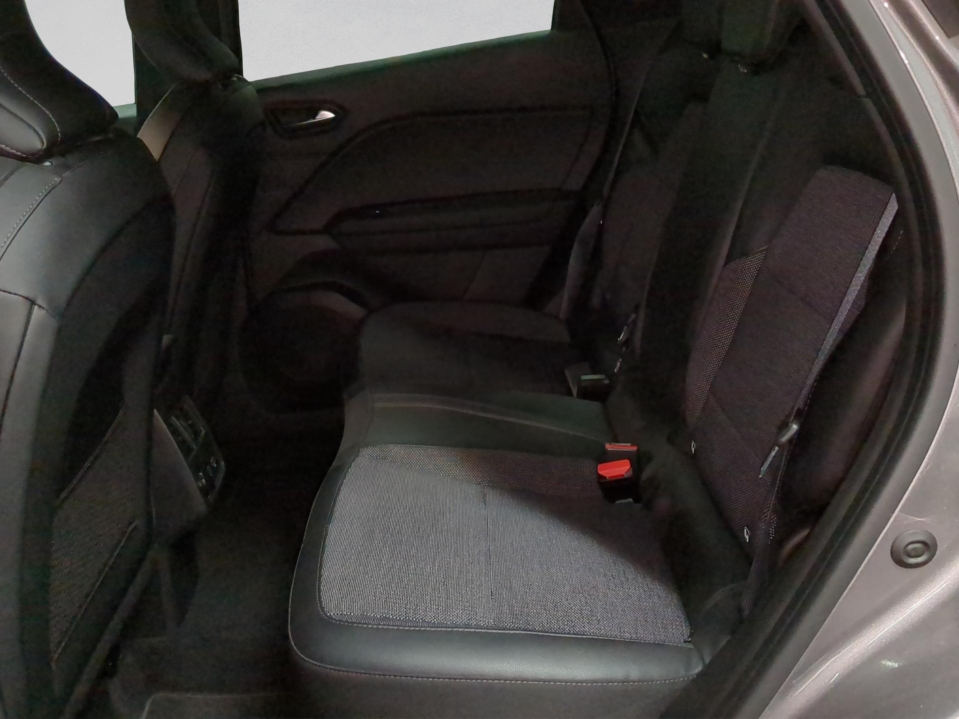 RENAULT Captur 1.6 E-Tech 145 Rive Gauche DHT-image-13