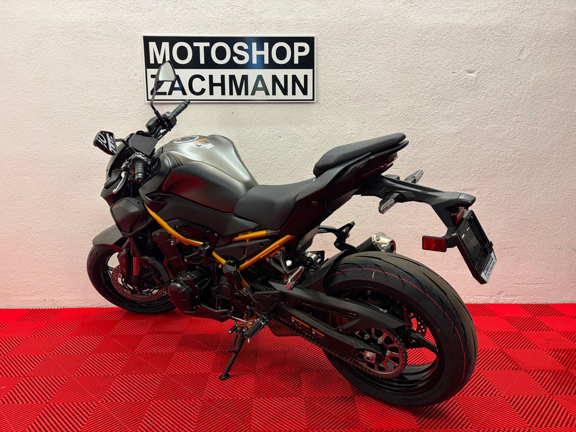 KAWASAKI Z 900 (35kW)-image-4