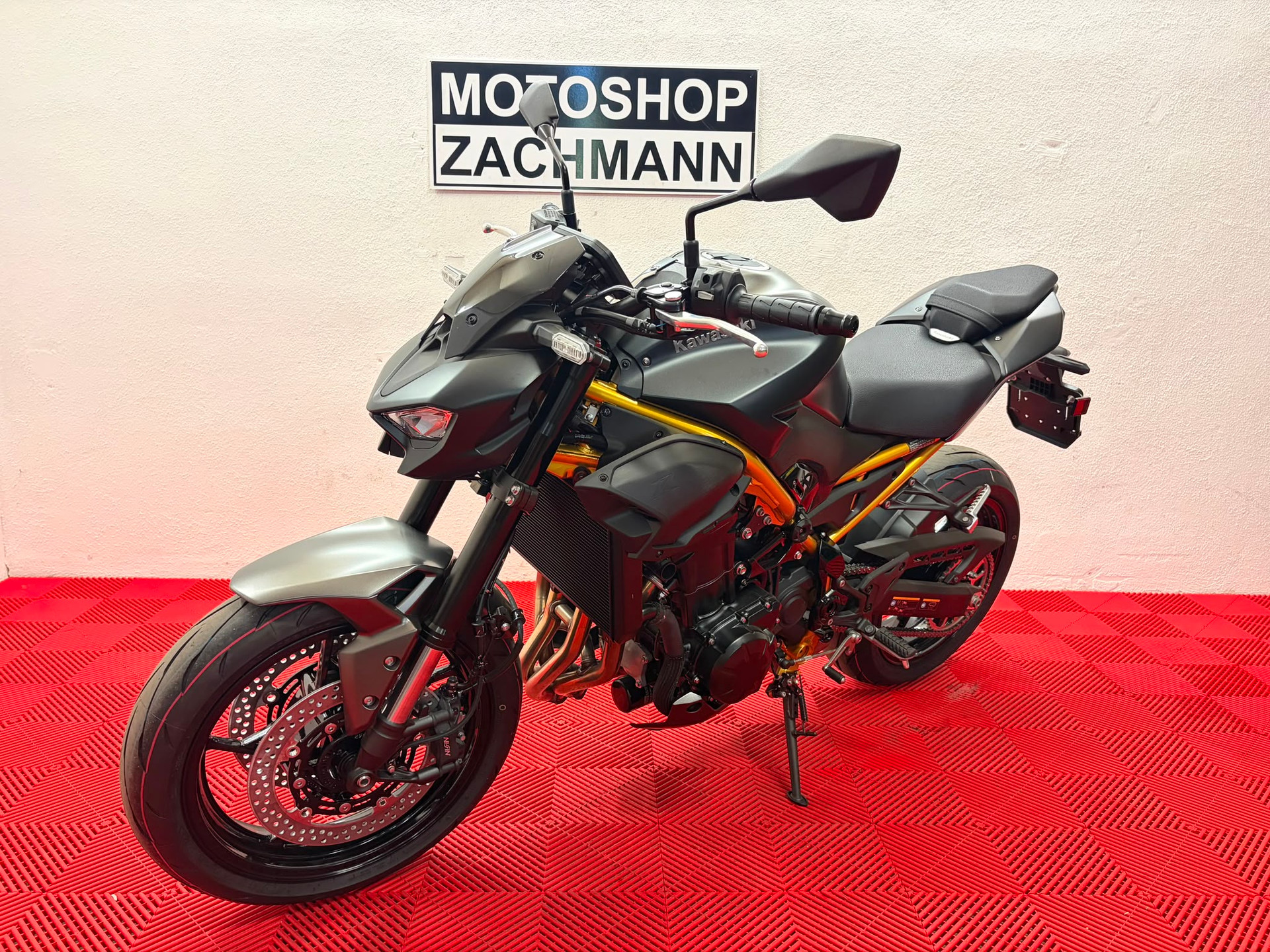 KAWASAKI Z 900 (35kW)-image-2