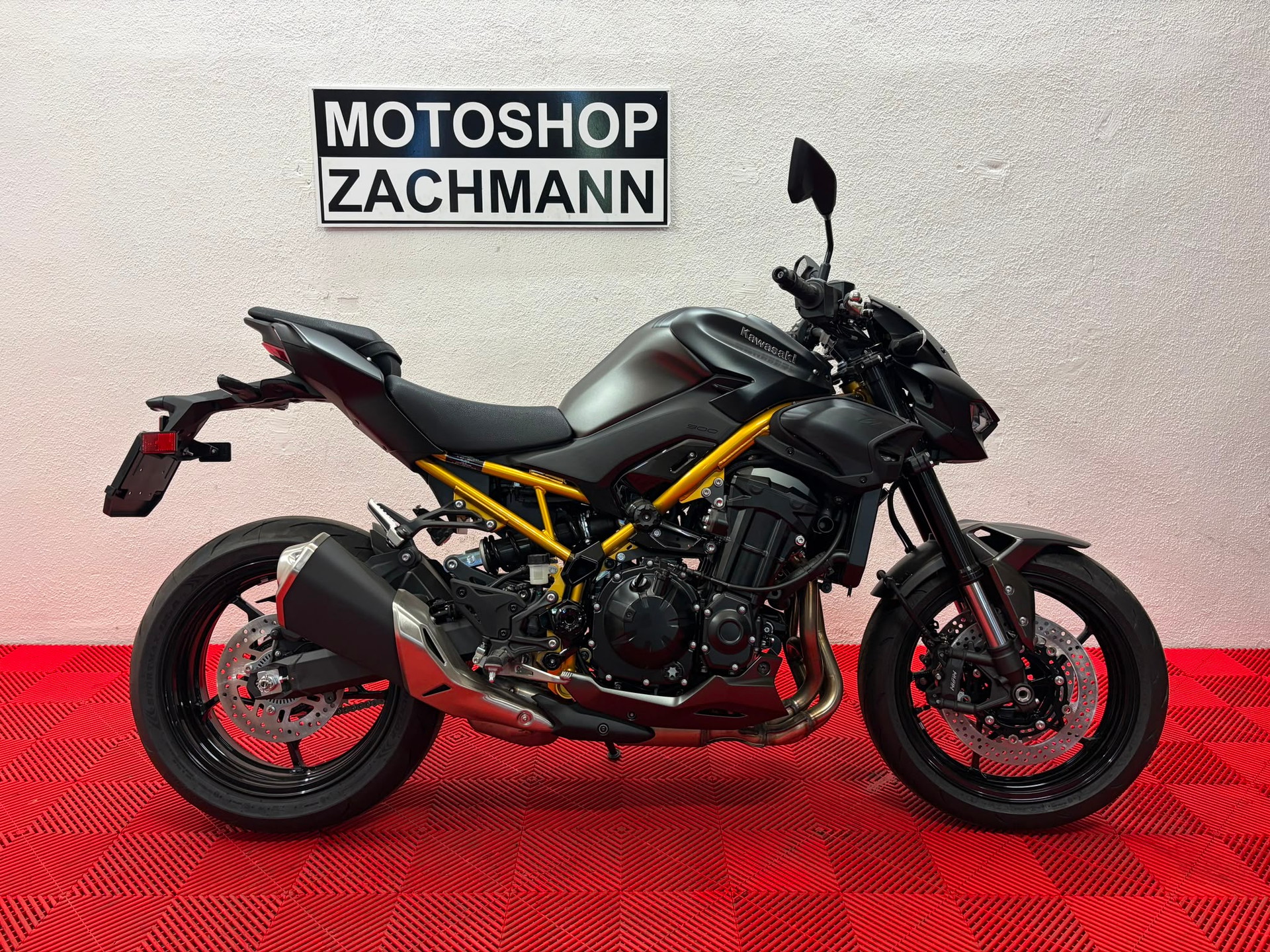 KAWASAKI Z 900 (35kW)-image-0