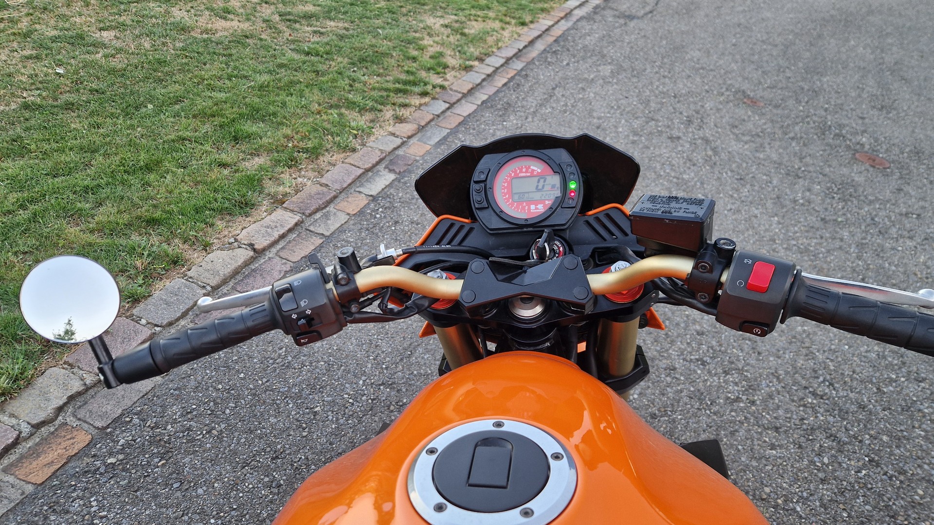 KAWASAKI Z 1000 A1-image-7