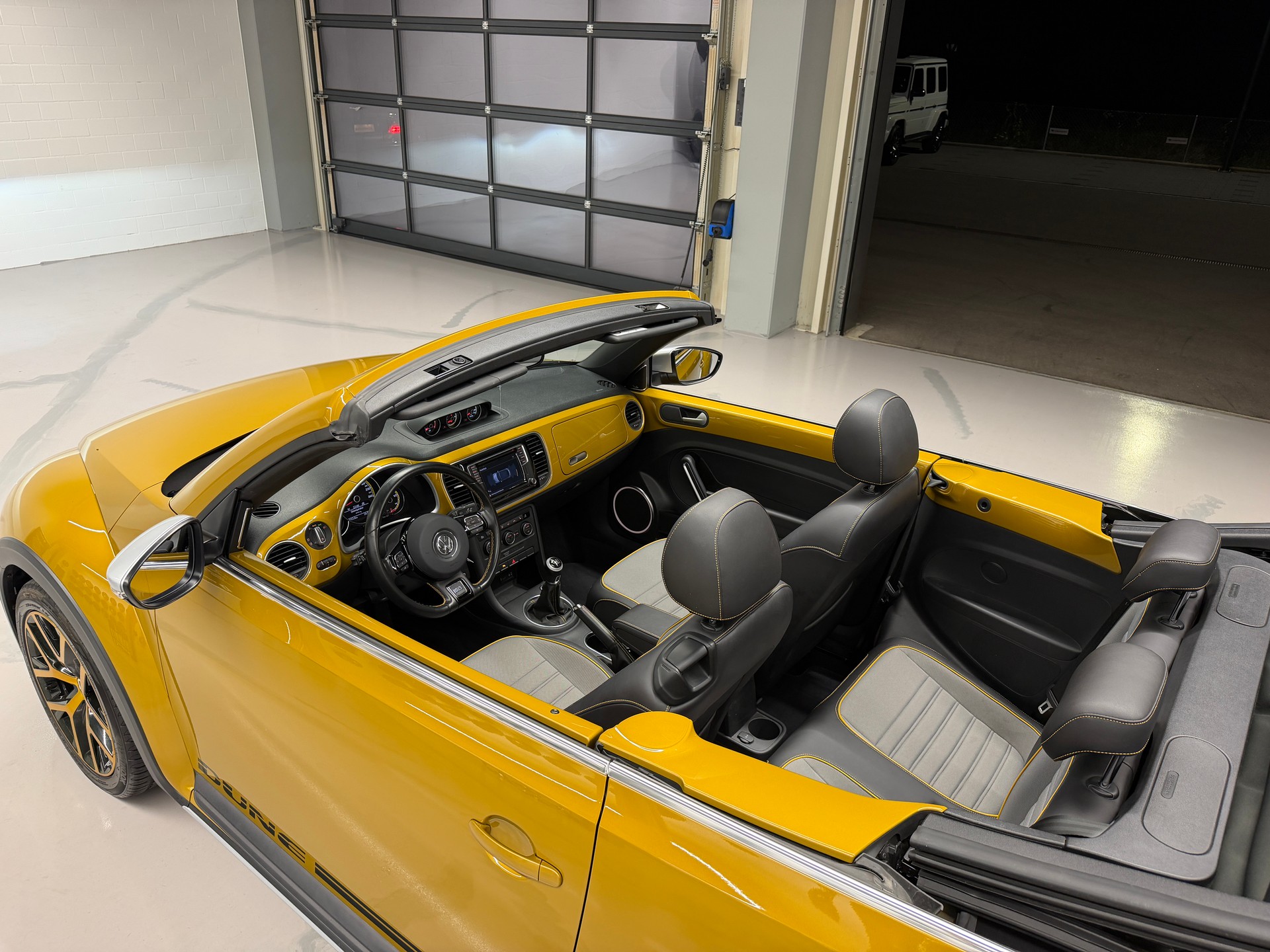 VW Beetle Cabriolet 1.4 TSI BlueMT Dune *CH-Auto*Frisch ab MFK*Garantie*-image-15