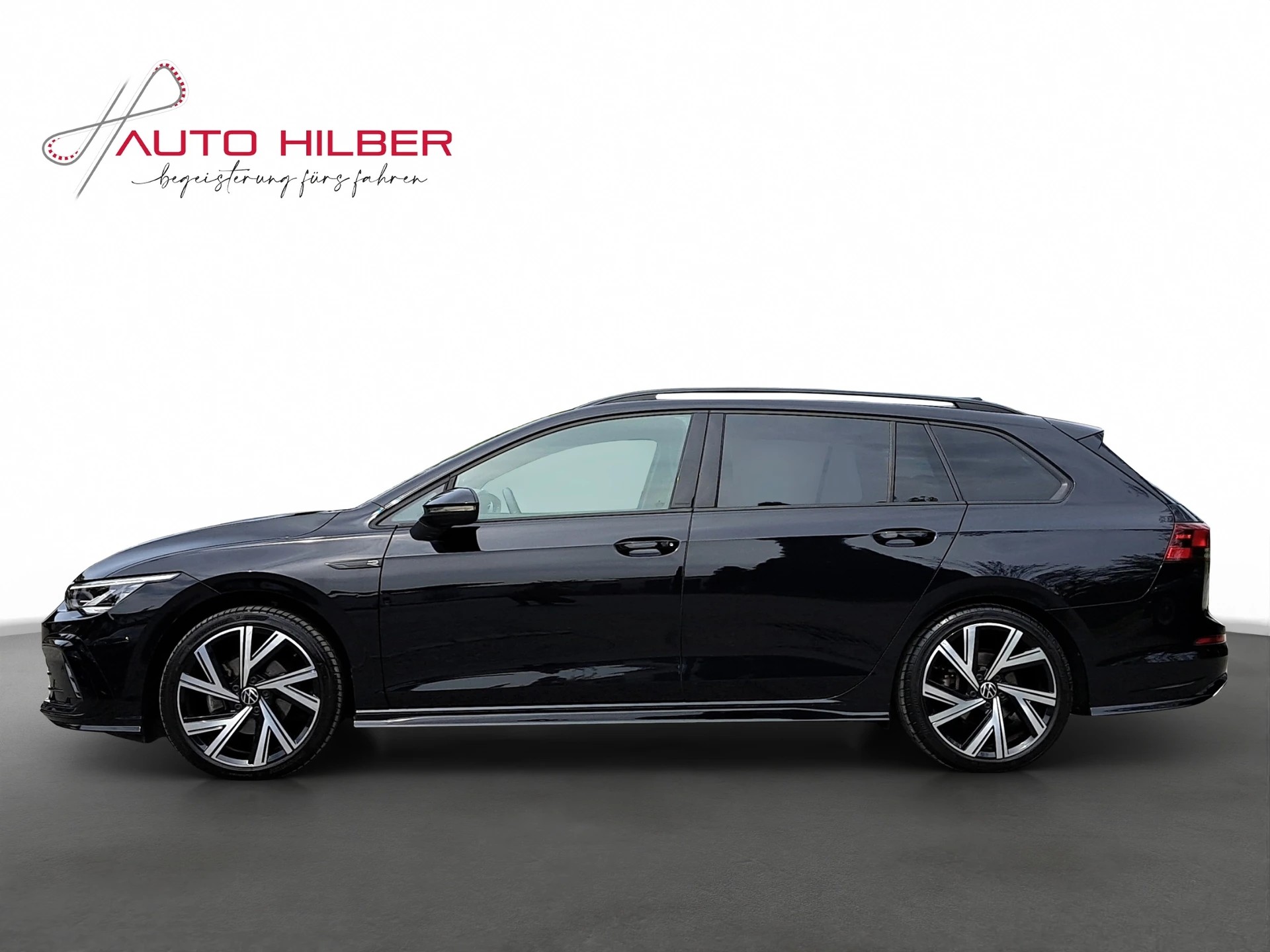 VW Golf Variant 1.5 TSI R-Line *Anhängerkupplung*-showroom-element-2