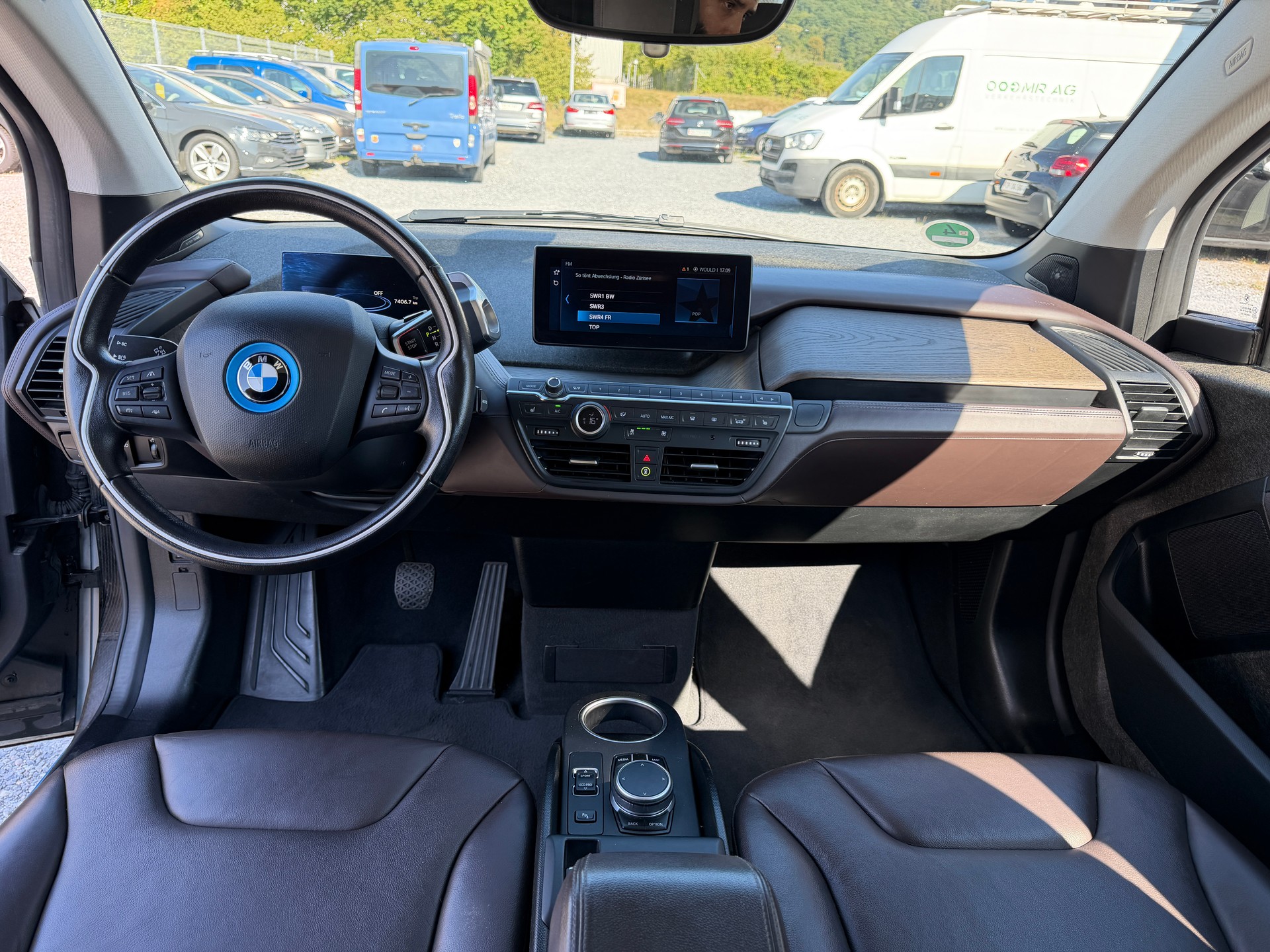 BMW i3s (120Ah)-image-7