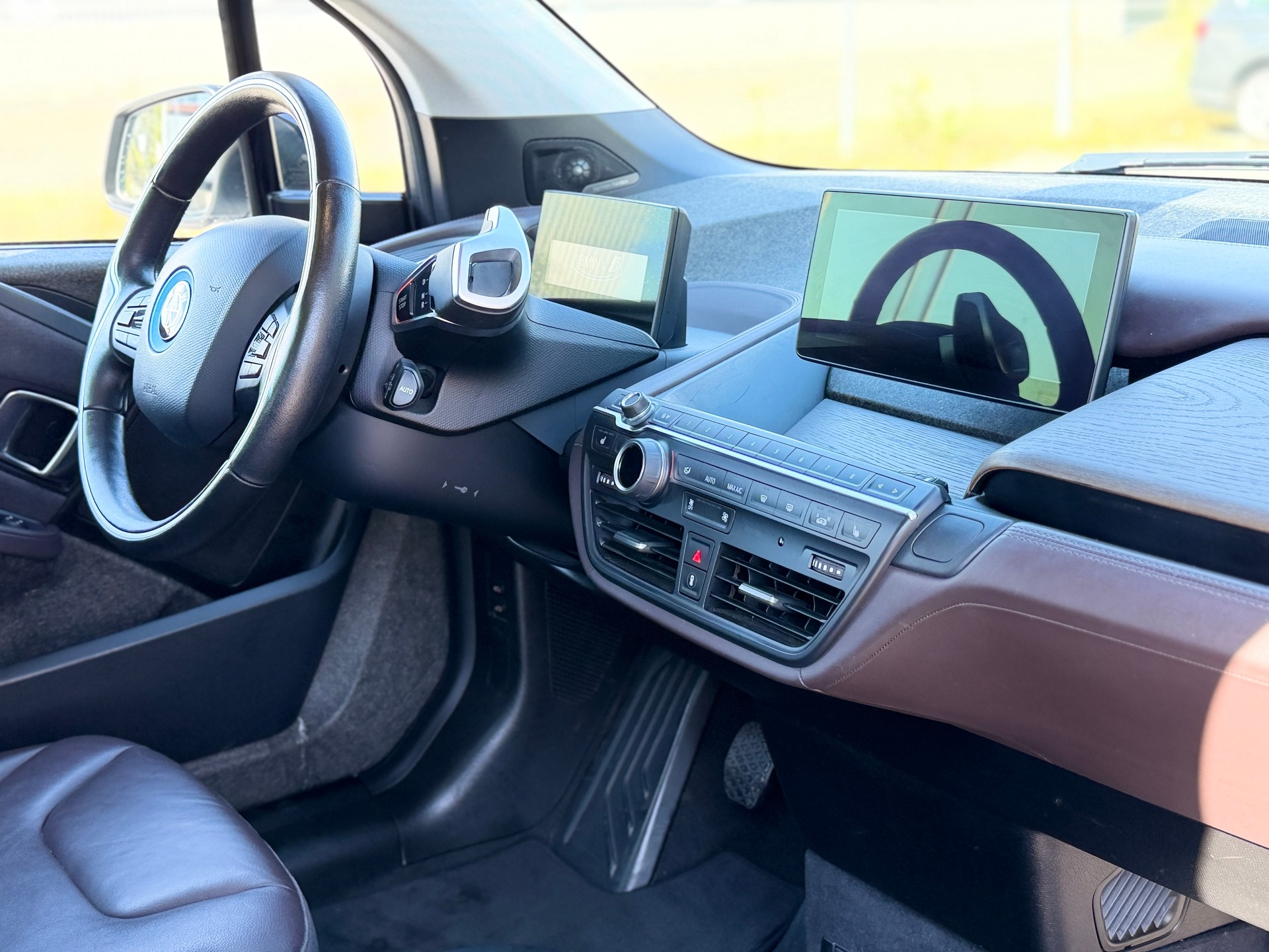 BMW i3s (120Ah)-image-6